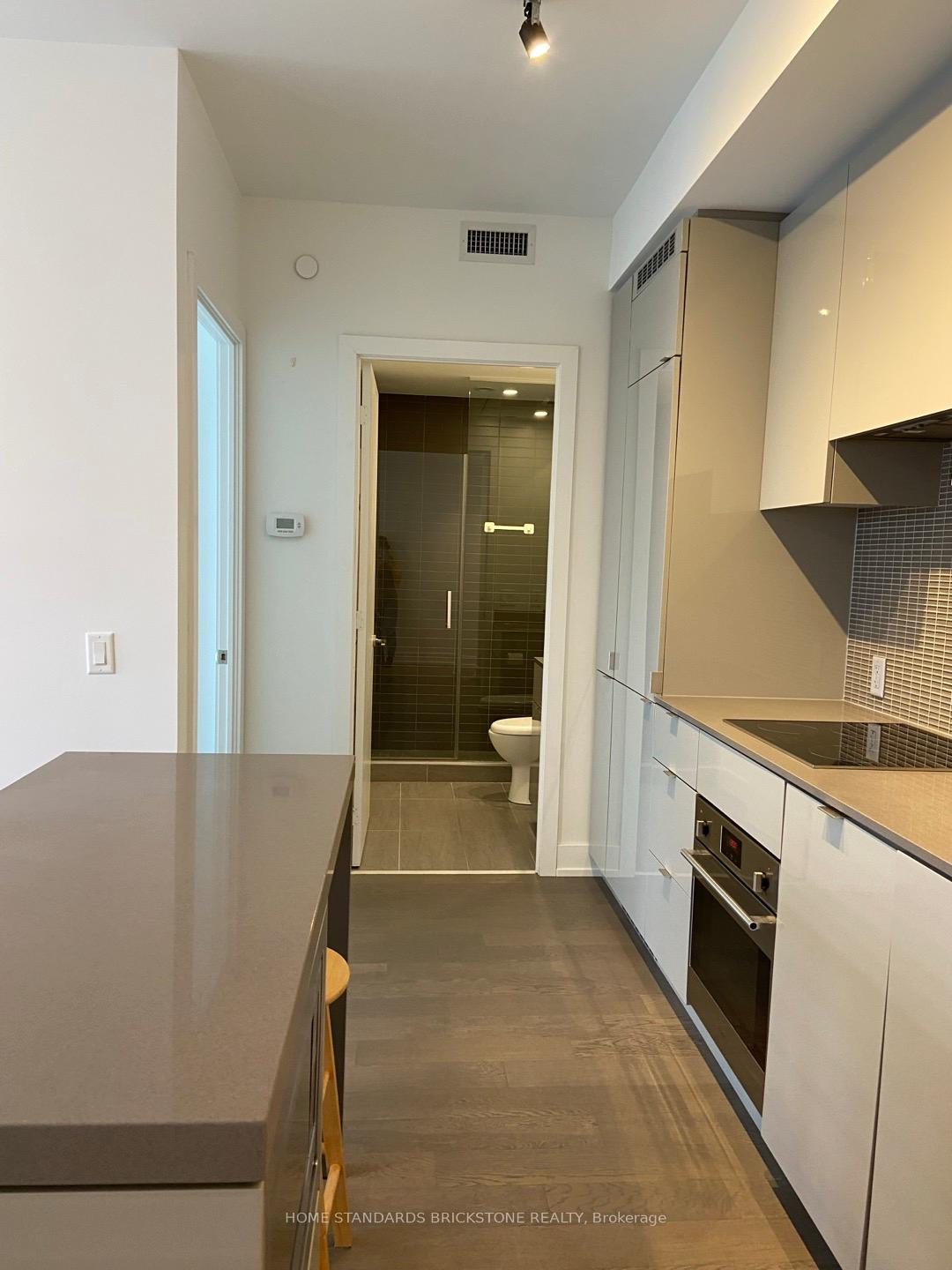 Photo 8 of Unit 3912, 7 Grenville Street, Toronto, Bay Street Corridor — HOMEH