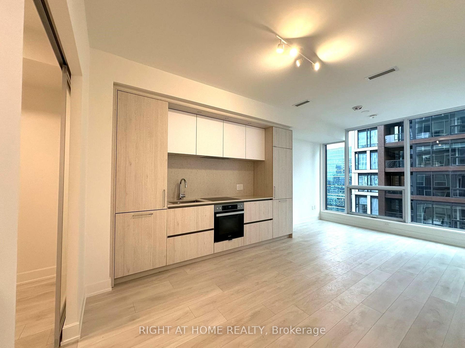 Photo 3 of Unit 3411, 35 Mercer Street, Toronto, Waterfront Communities — HOMEH