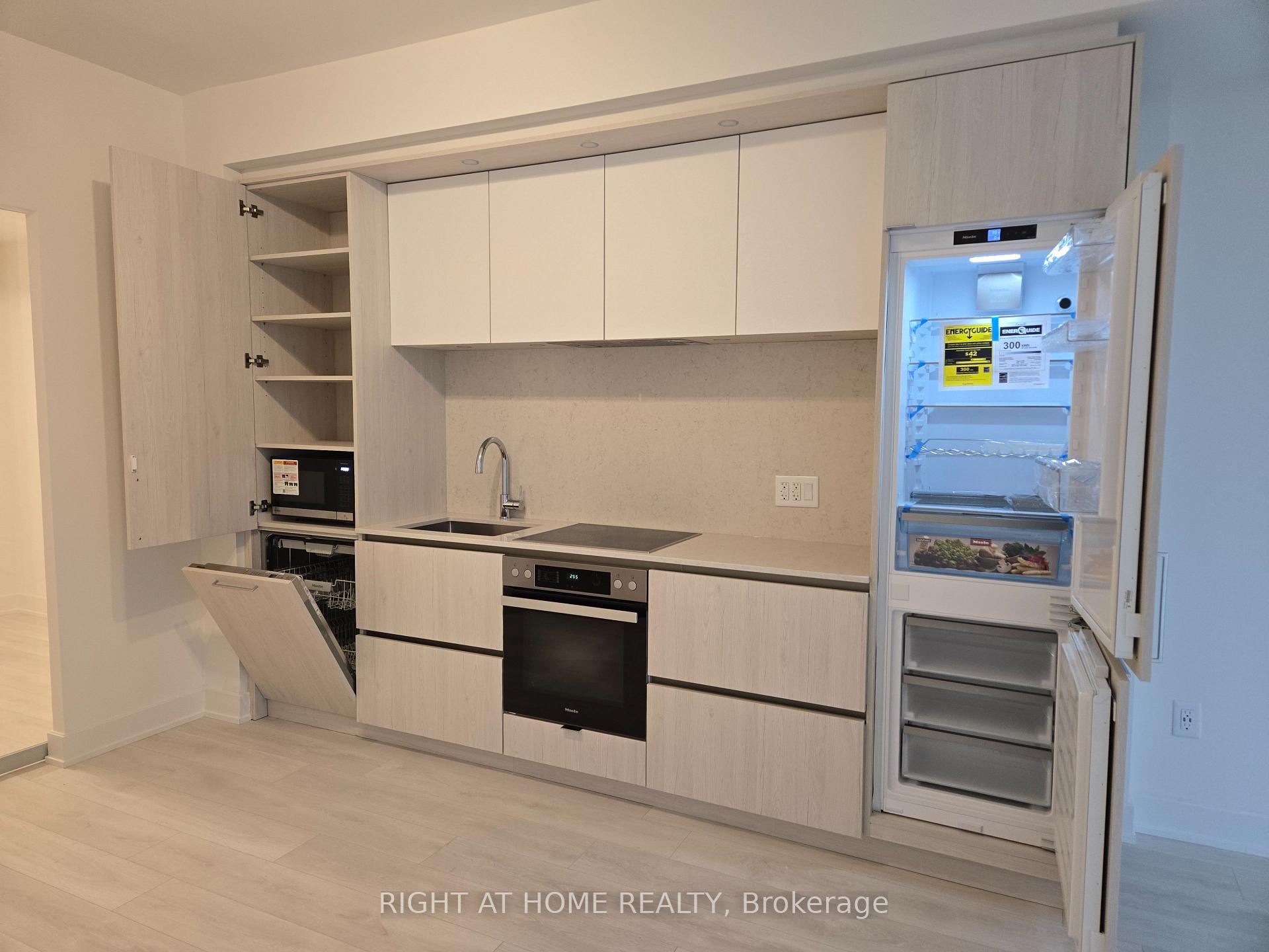 Photo 8 of Unit 3411, 35 Mercer Street, Toronto, Waterfront Communities — HOMEH