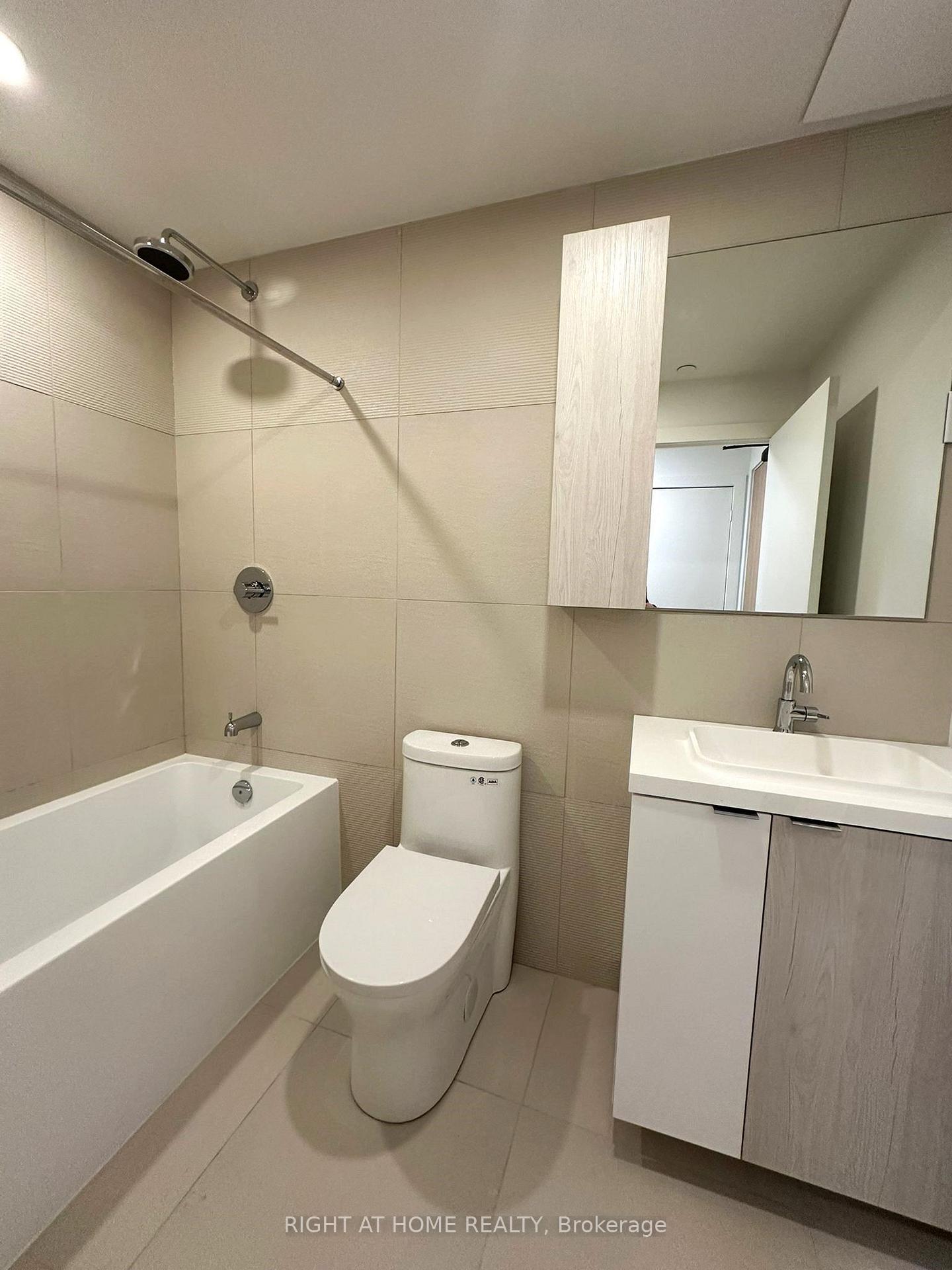Photo 9 of Unit 3411, 35 Mercer Street, Toronto, Waterfront Communities — HOMEH