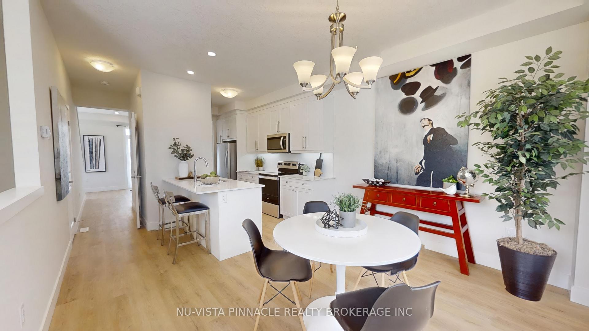 Photo 7 of 1882 Evans Boulevard, London, South U — HOMEH