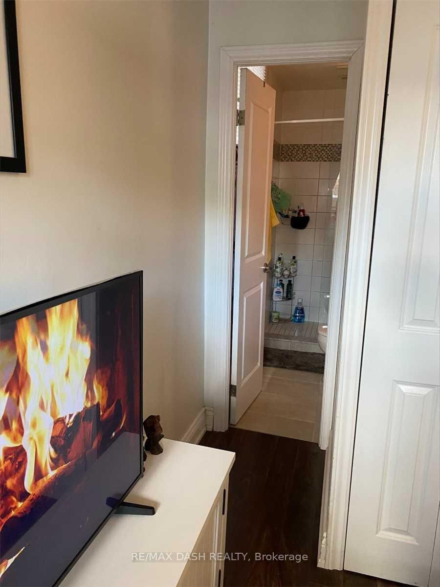 Photo 8 of Unit 102, 141 Admiral Road, Toronto, The Annex — HOMEH