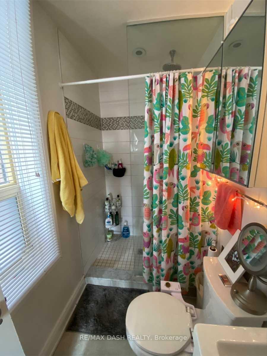 Photo 11 of Unit 102, 141 Admiral Road, Toronto, The Annex — HOMEH