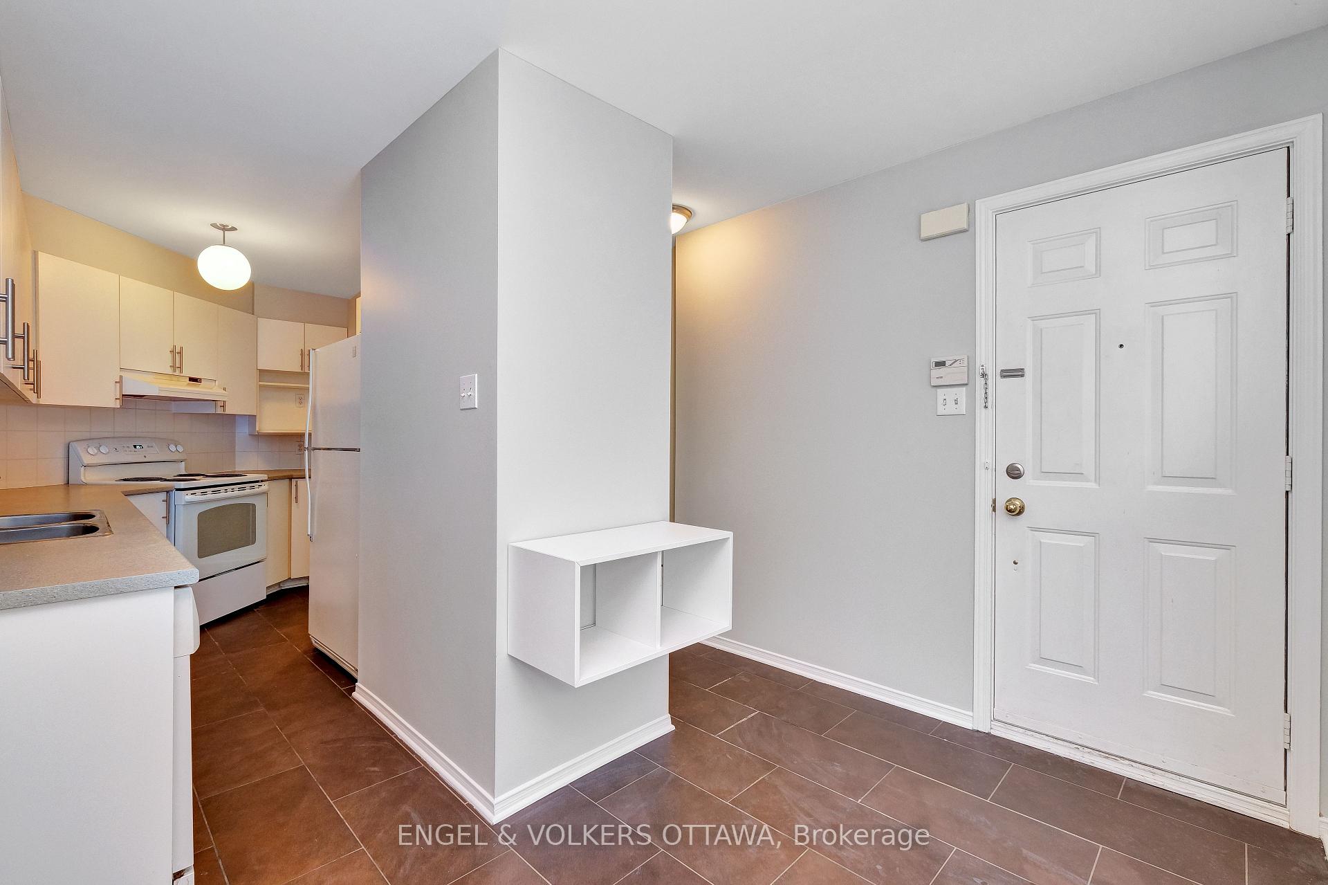 Photo 14 of 301 Nepean Street, Ottawa, Ottawa Centre — HOMEH