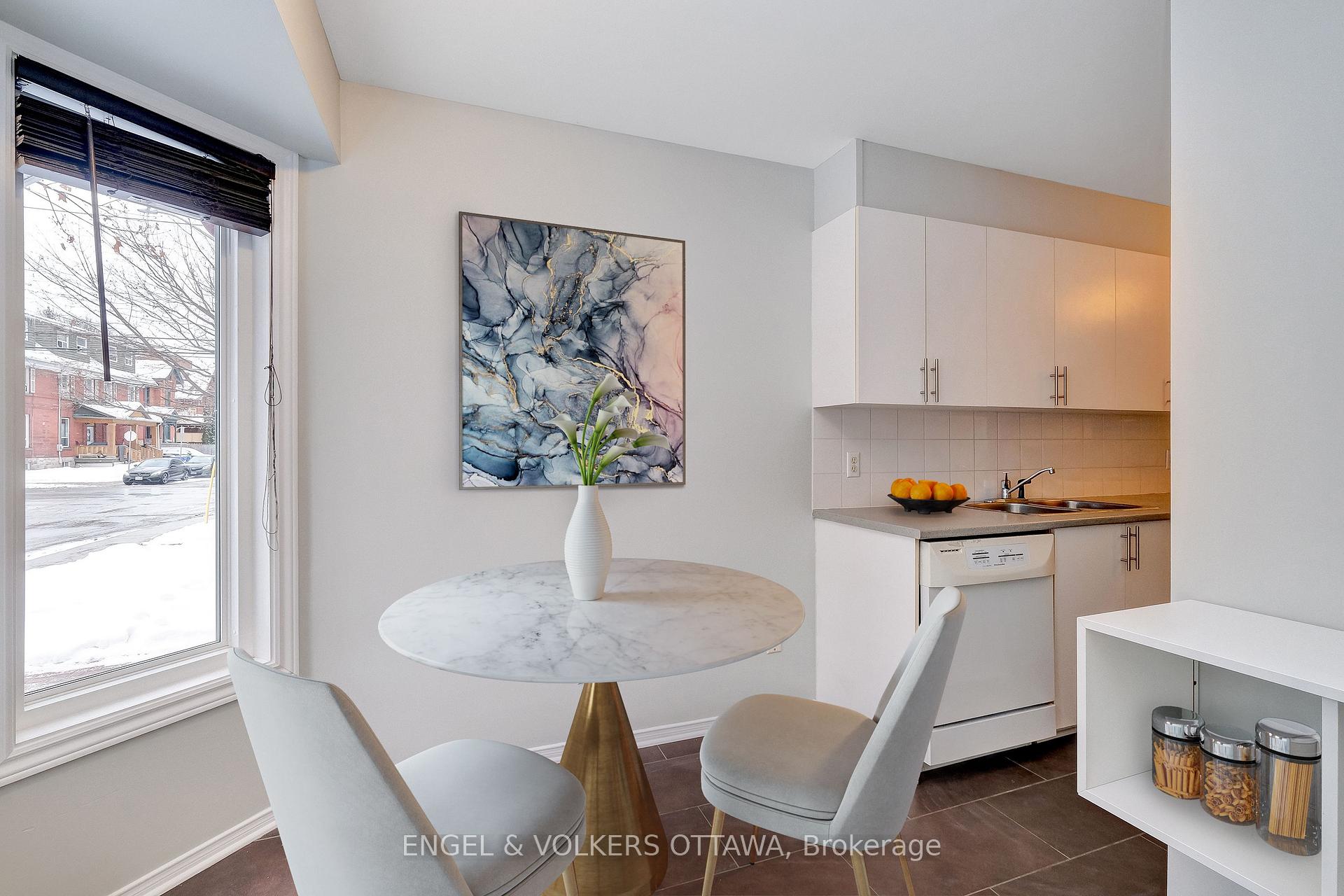 Photo 16 of 301 Nepean Street, Ottawa, Ottawa Centre — HOMEH