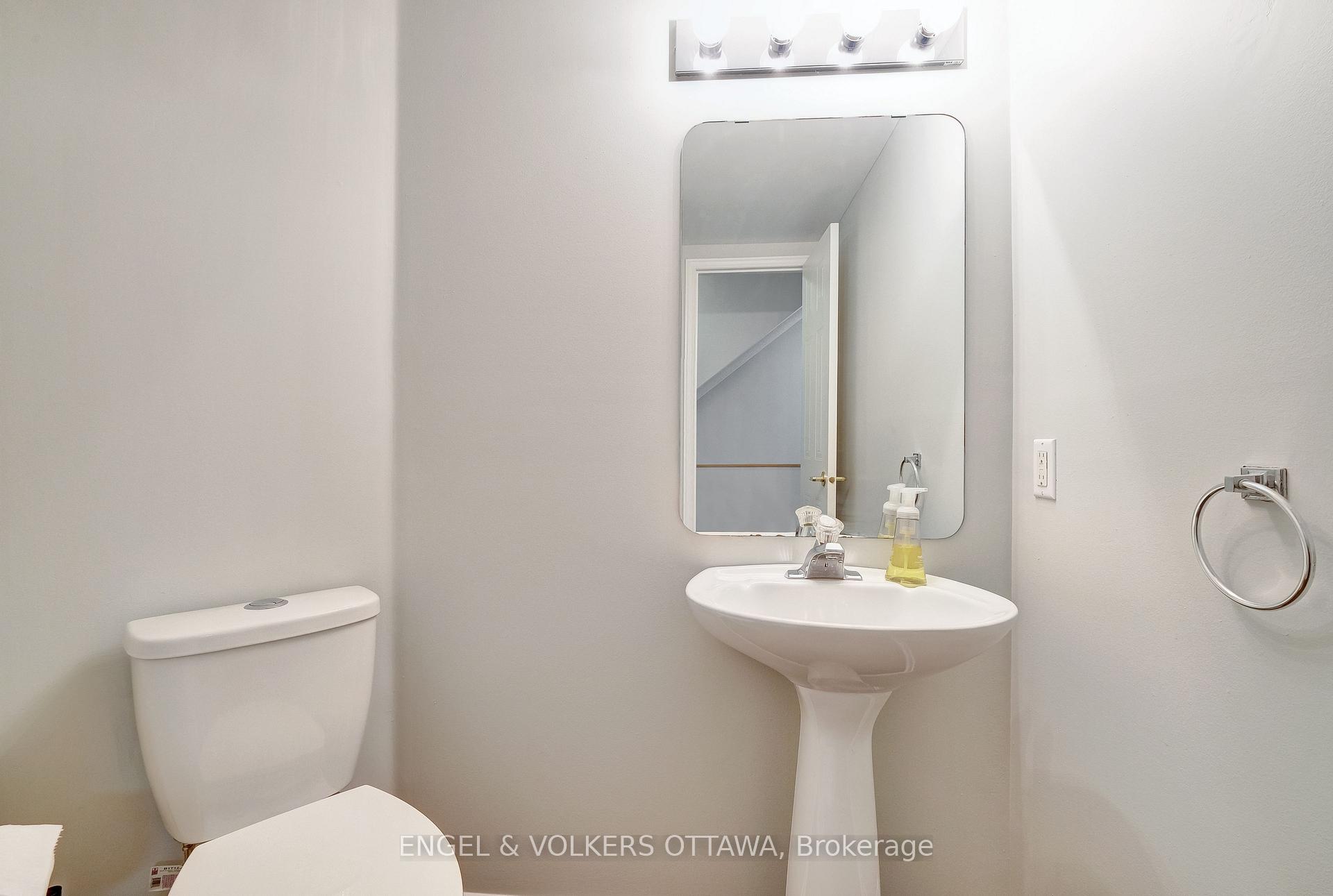 Photo 17 of 301 Nepean Street, Ottawa, Ottawa Centre — HOMEH
