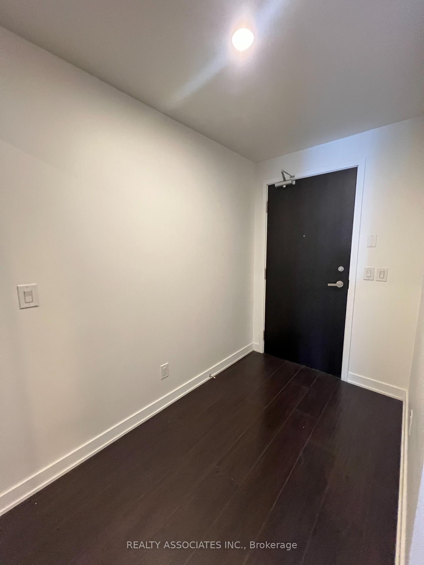 Photo 4 of Unit 2008, 170 Sumach Street, Toronto, Regent Park — HOMEH