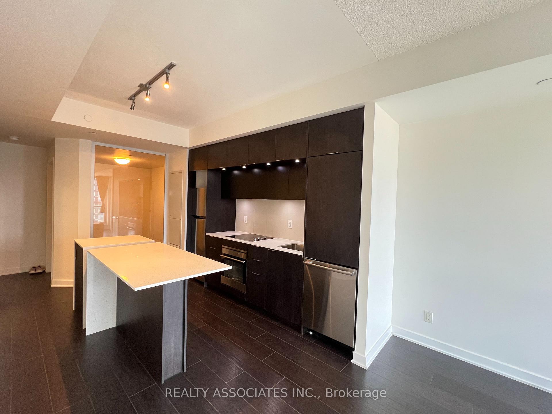 Photo 8 of Unit 2008, 170 Sumach Street, Toronto, Regent Park — HOMEH