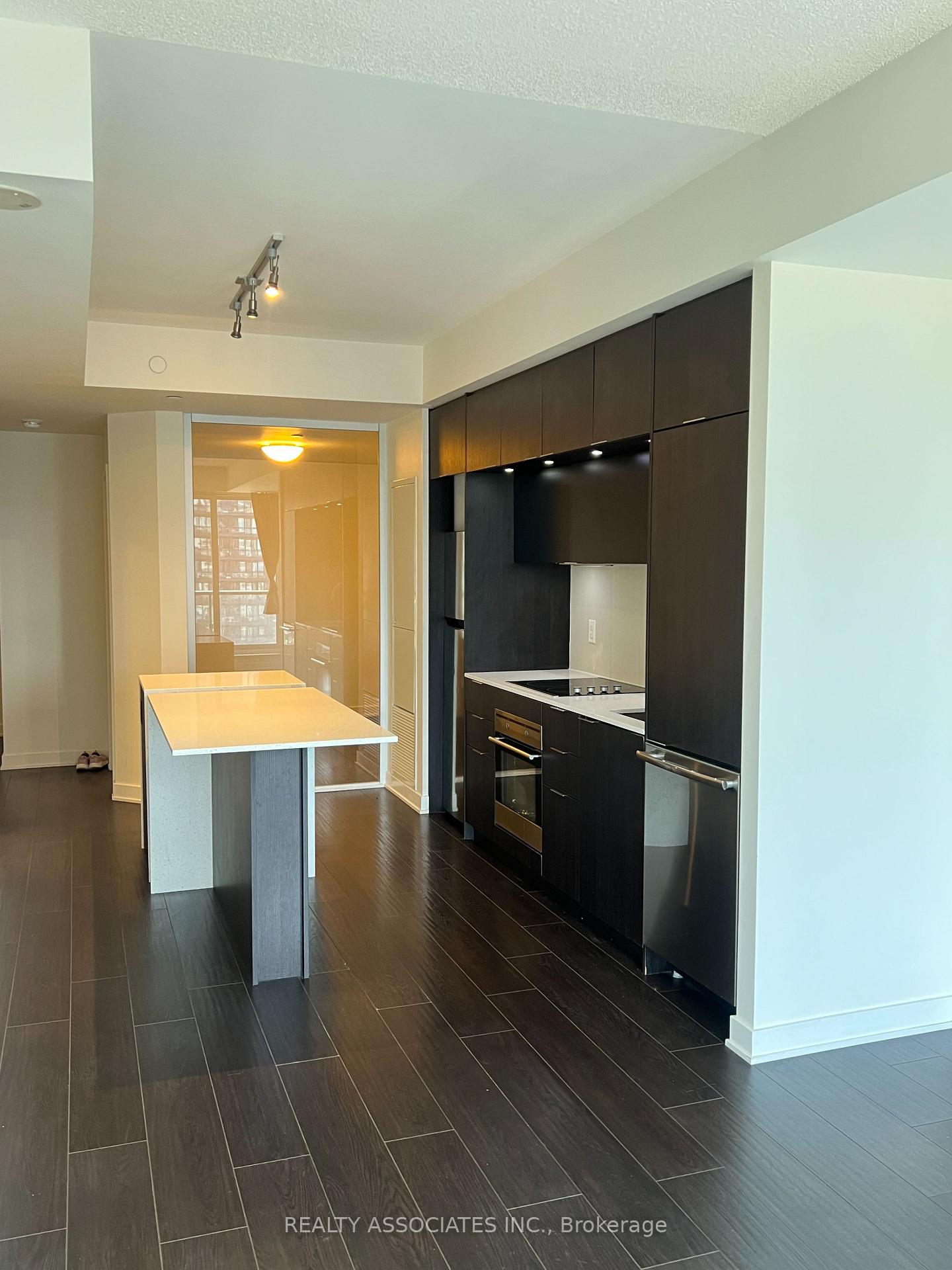 Photo 9 of Unit 2008, 170 Sumach Street, Toronto, Regent Park — HOMEH