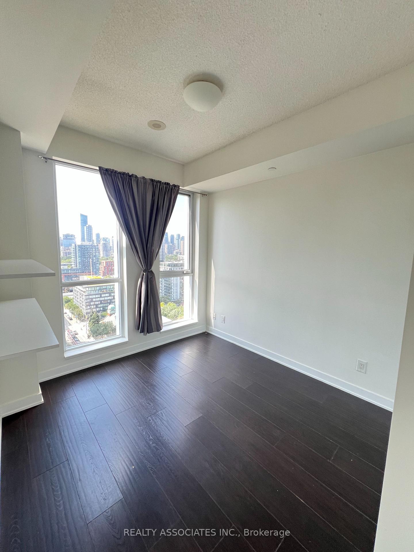Photo 11 of Unit 2008, 170 Sumach Street, Toronto, Regent Park — HOMEH