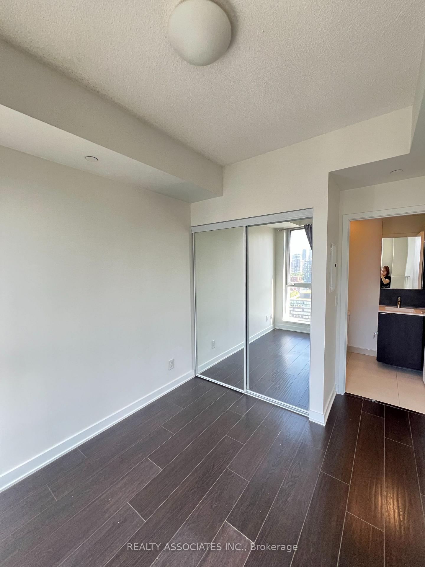 Photo 12 of Unit 2008, 170 Sumach Street, Toronto, Regent Park — HOMEH
