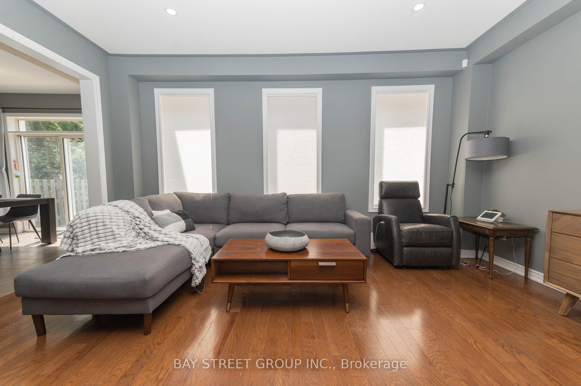 Photo 9 of 116 Winterberry Boulevard, Thorold, Confederation Heights — HOMEH
