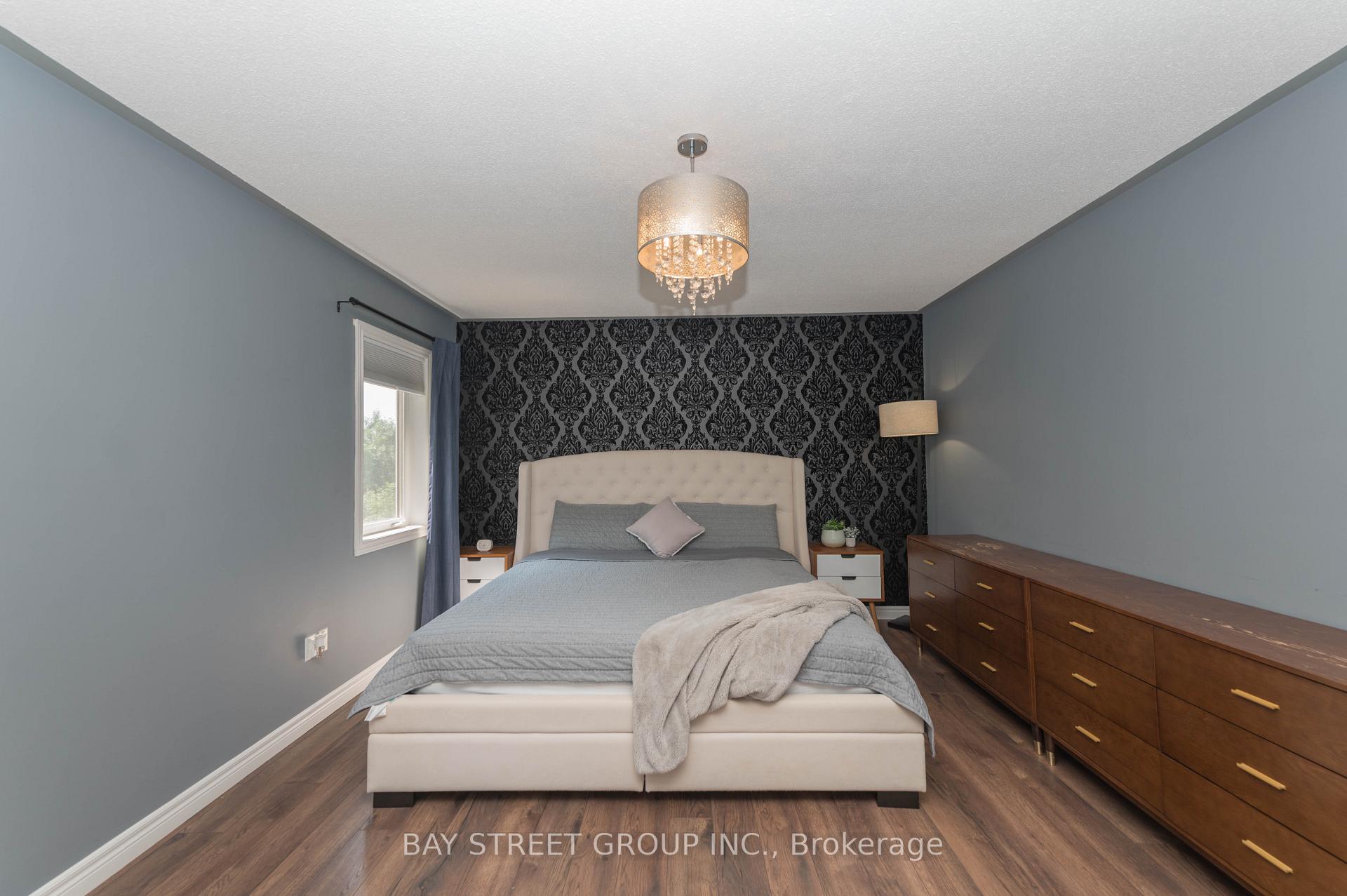 Photo 18 of 116 Winterberry Boulevard, Thorold, Confederation Heights — HOMEH