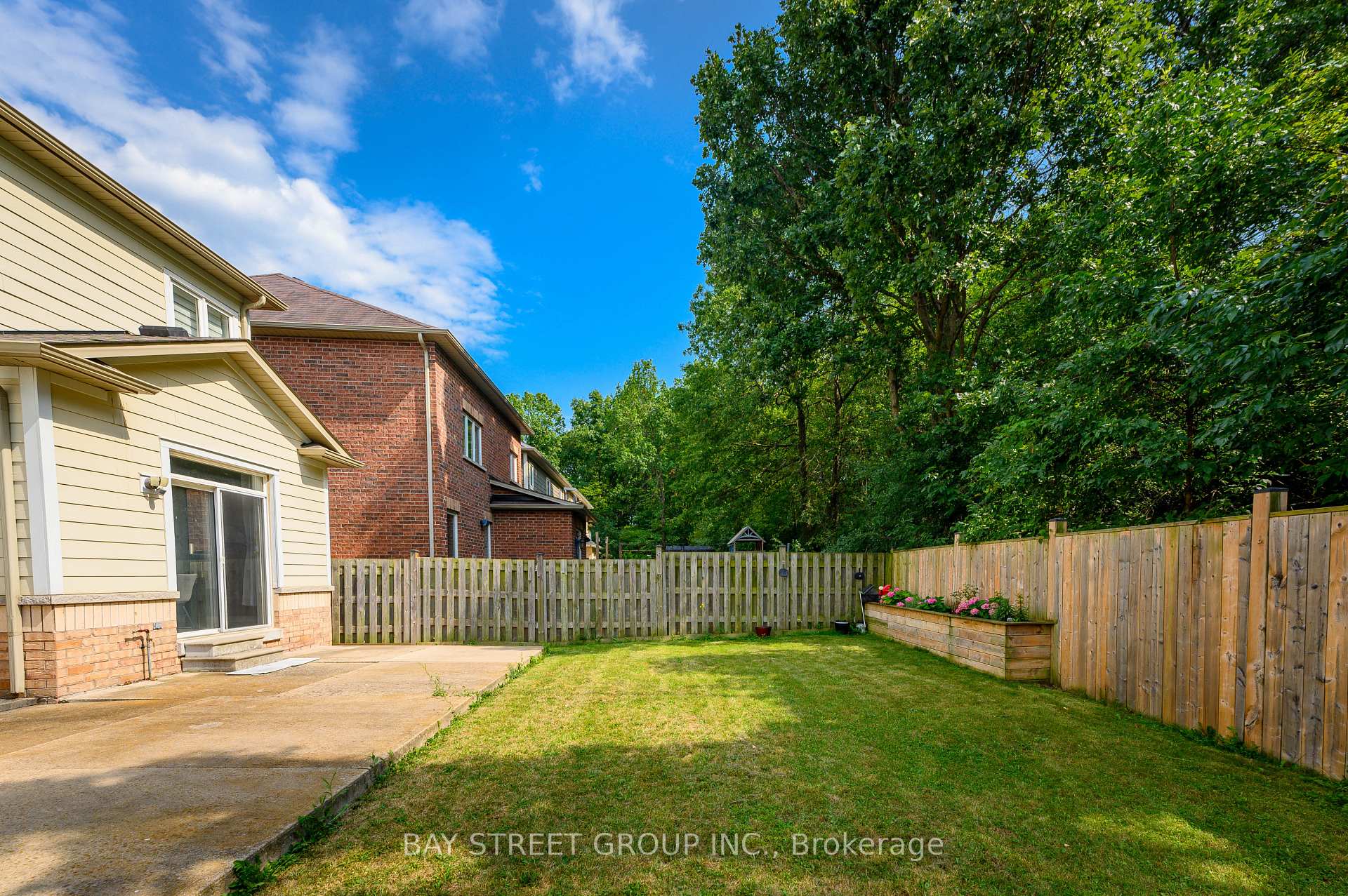 Photo 52 of 116 Winterberry Boulevard, Thorold, Confederation Heights — HOMEH