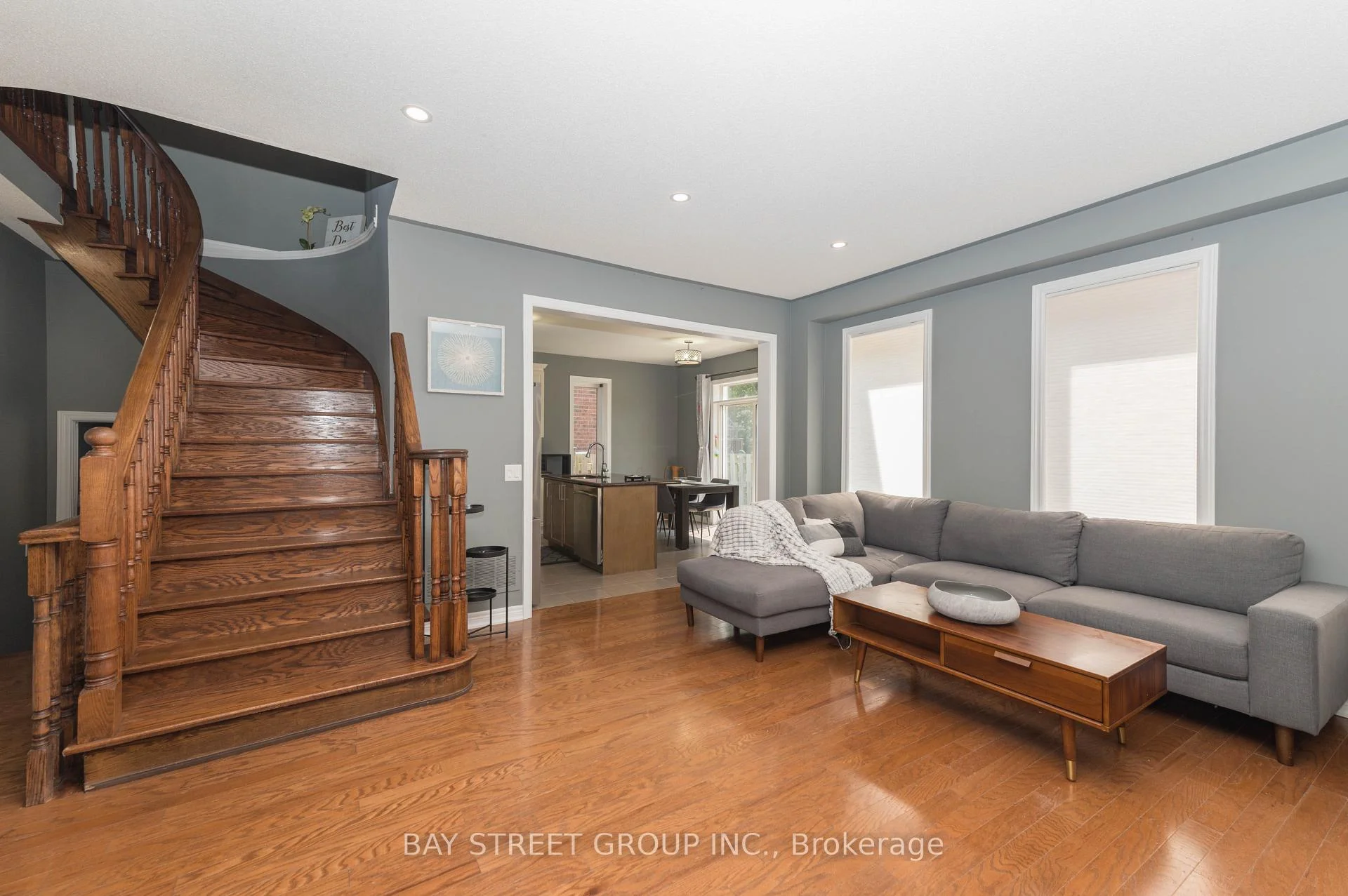 Photo 20 of 116 Winterberry Boulevard, Thorold, Confederation Heights — HOMEH