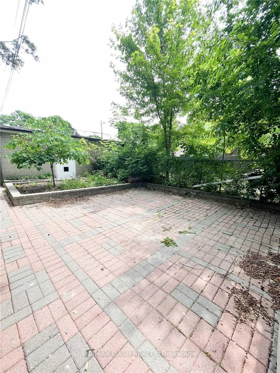 Photo 10 of Unit Lower, 79 Greensides Avenue, Toronto, Wychwood — HOMEH