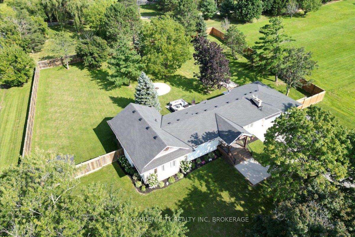Photo of 1581 Rice Road
