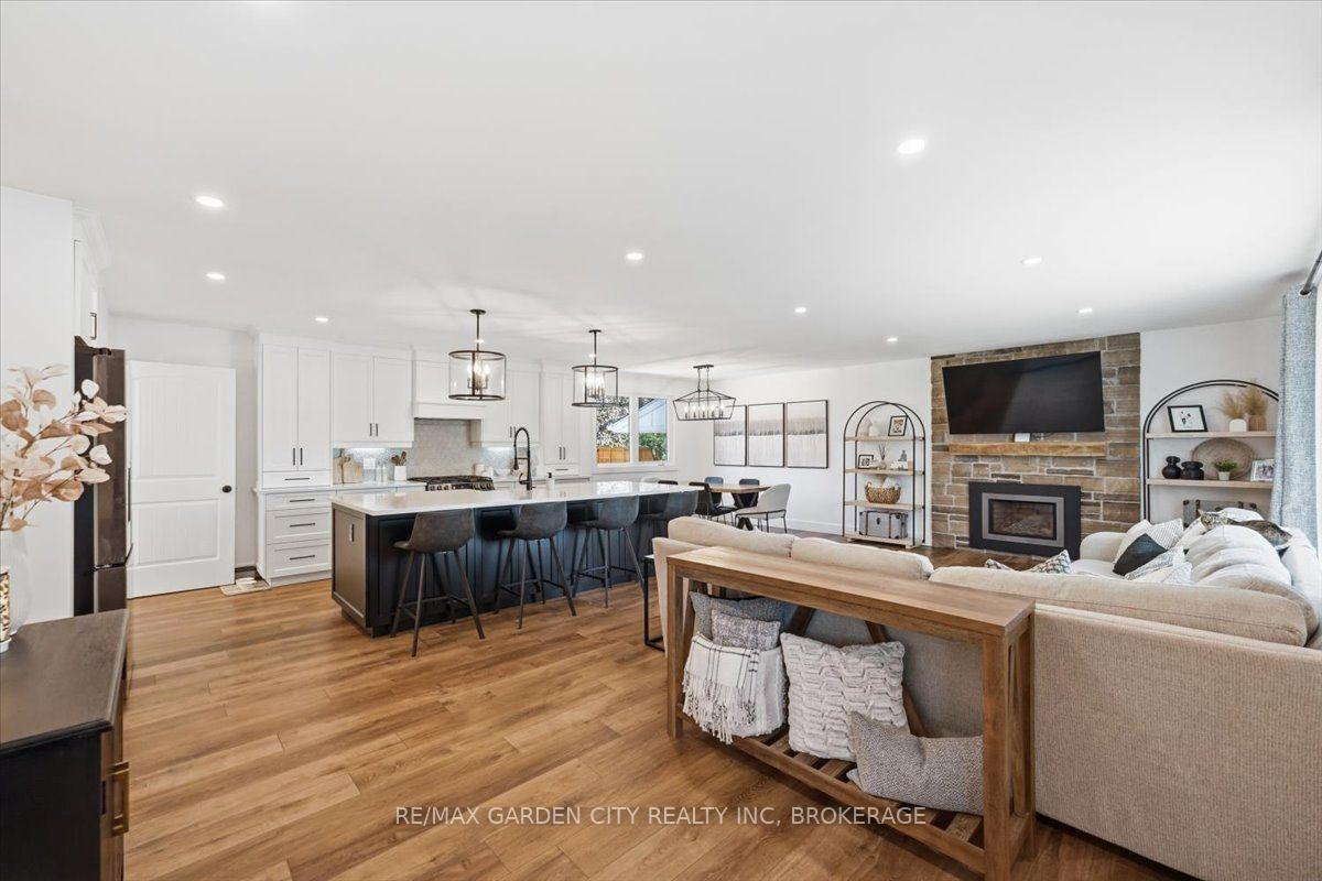 Photo 8 of 1581 Rice Road, Pelham, Fonthill — HOMEH