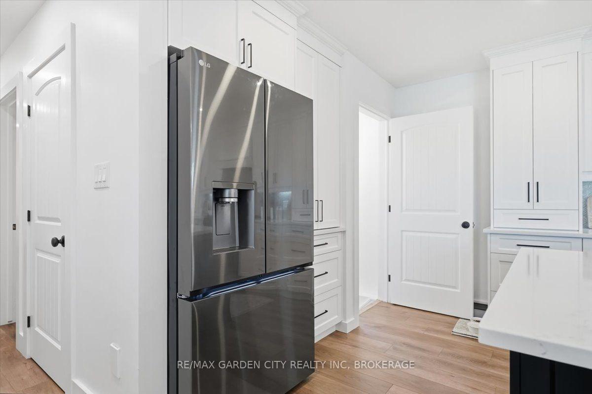 Photo 12 of 1581 Rice Road, Pelham, Fonthill — HOMEH
