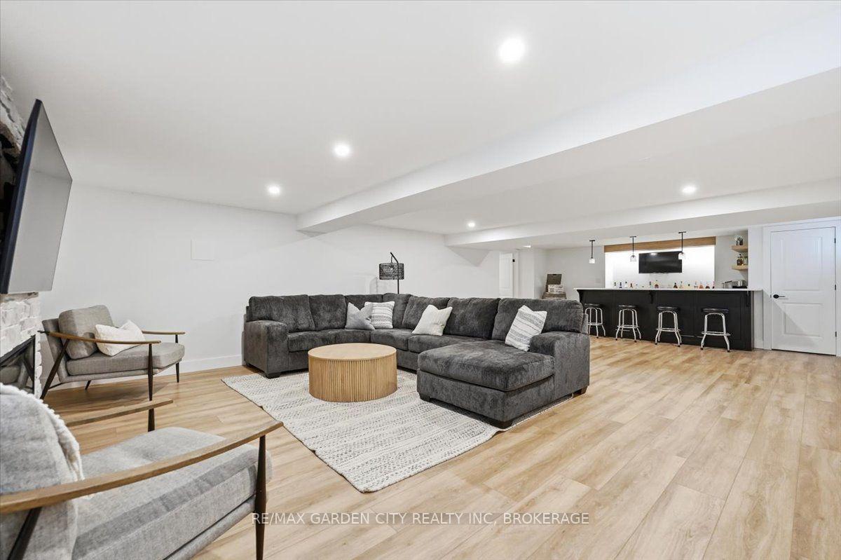 Photo 33 of 1581 Rice Road, Pelham, Fonthill — HOMEH