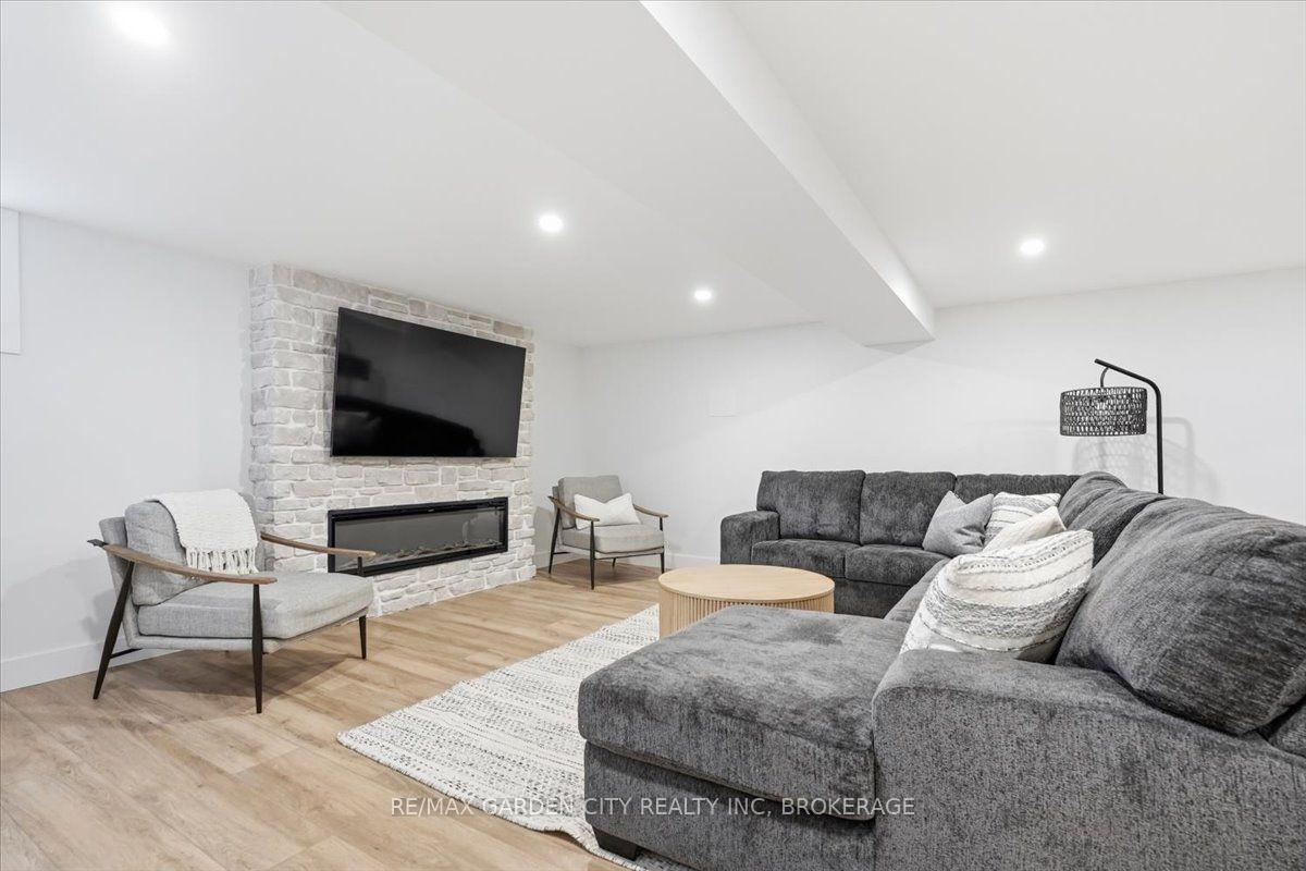 Photo 34 of 1581 Rice Road, Pelham, Fonthill — HOMEH