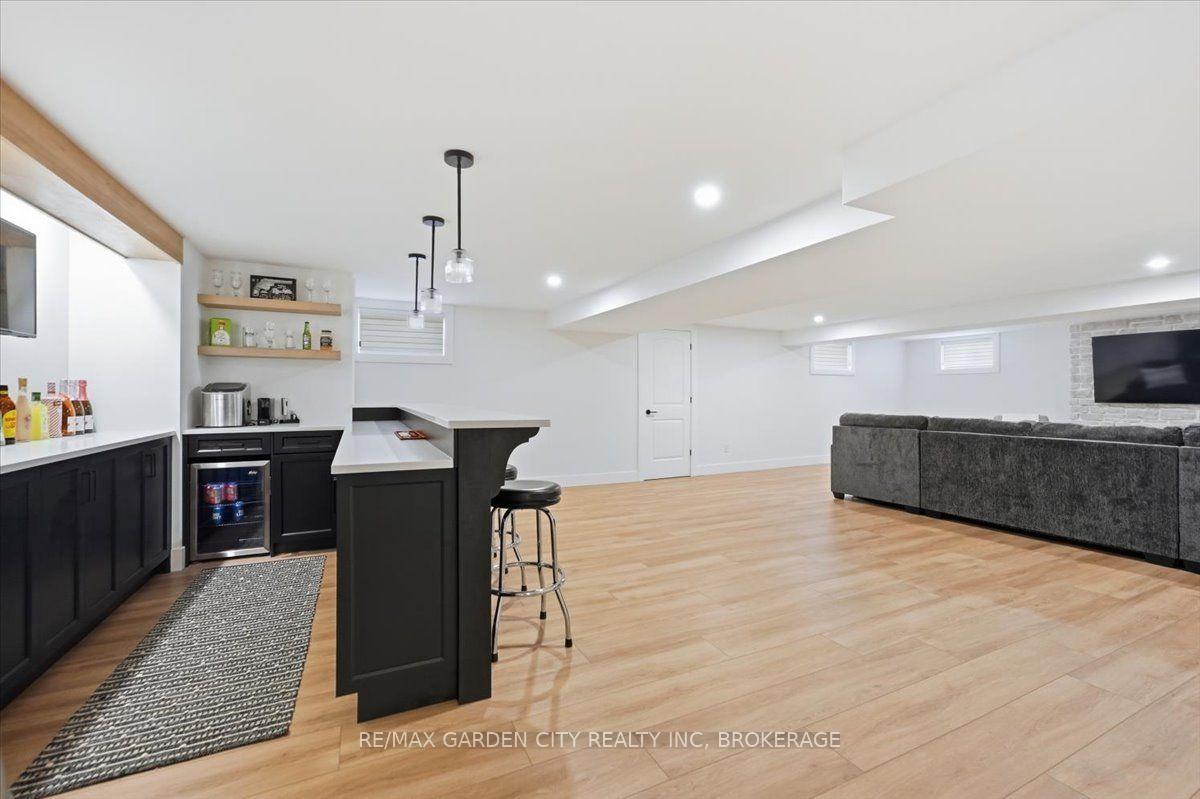 Photo 35 of 1581 Rice Road, Pelham, Fonthill — HOMEH