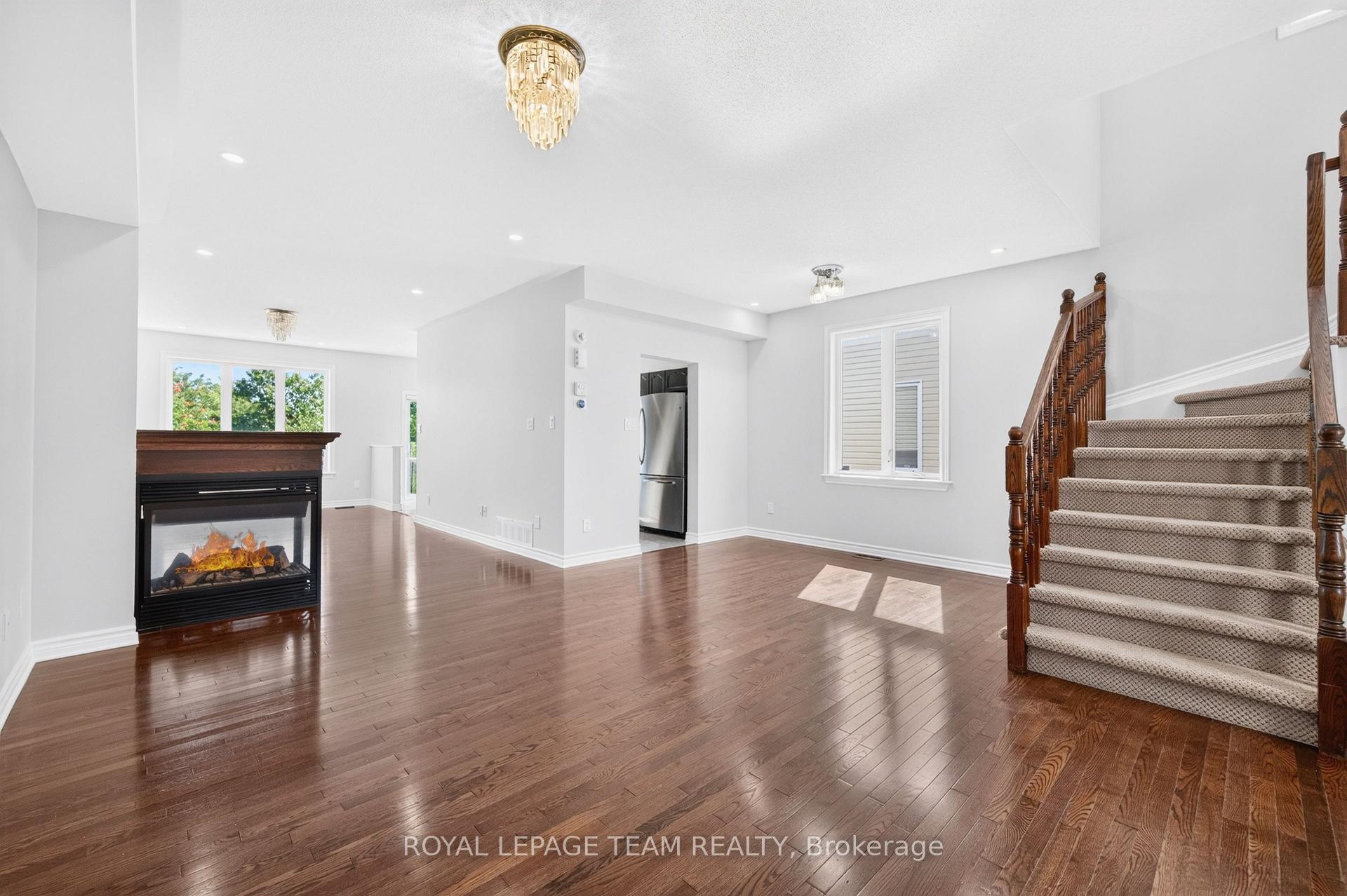 Photo 6 of 686 White Alder Avenue, Ottawa, Blossom Park/Kemp Park/Findlay Creek — HOMEH