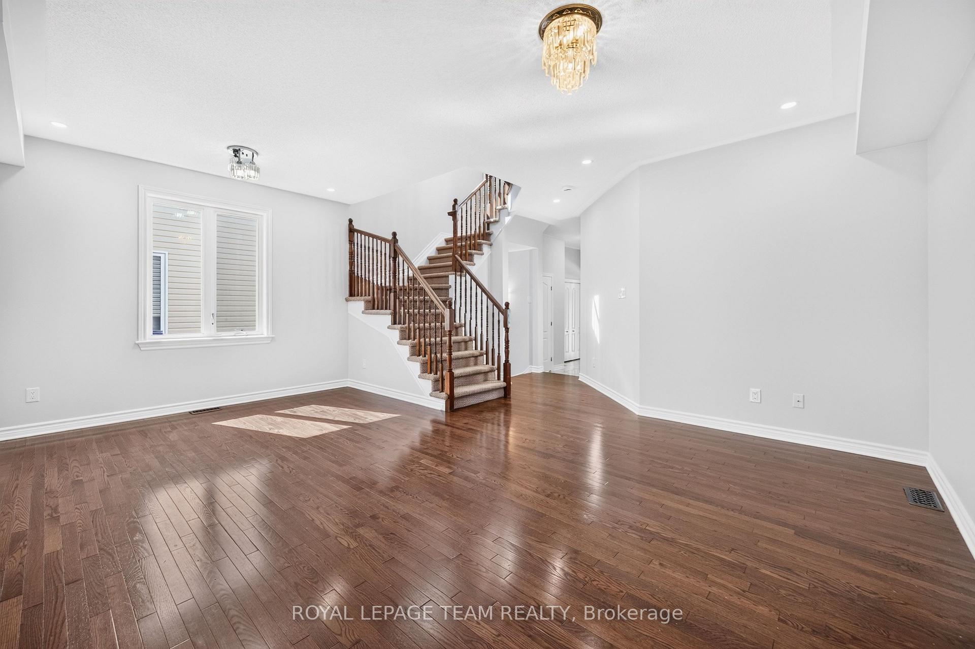Photo 7 of 686 White Alder Avenue, Ottawa, Blossom Park/Kemp Park/Findlay Creek — HOMEH
