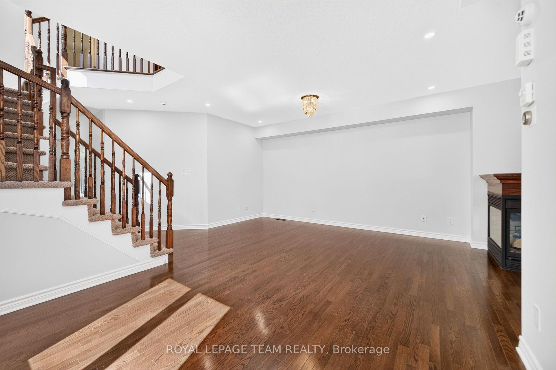Photo 8 of 686 White Alder Avenue, Ottawa, Blossom Park/Kemp Park/Findlay Creek — HOMEH