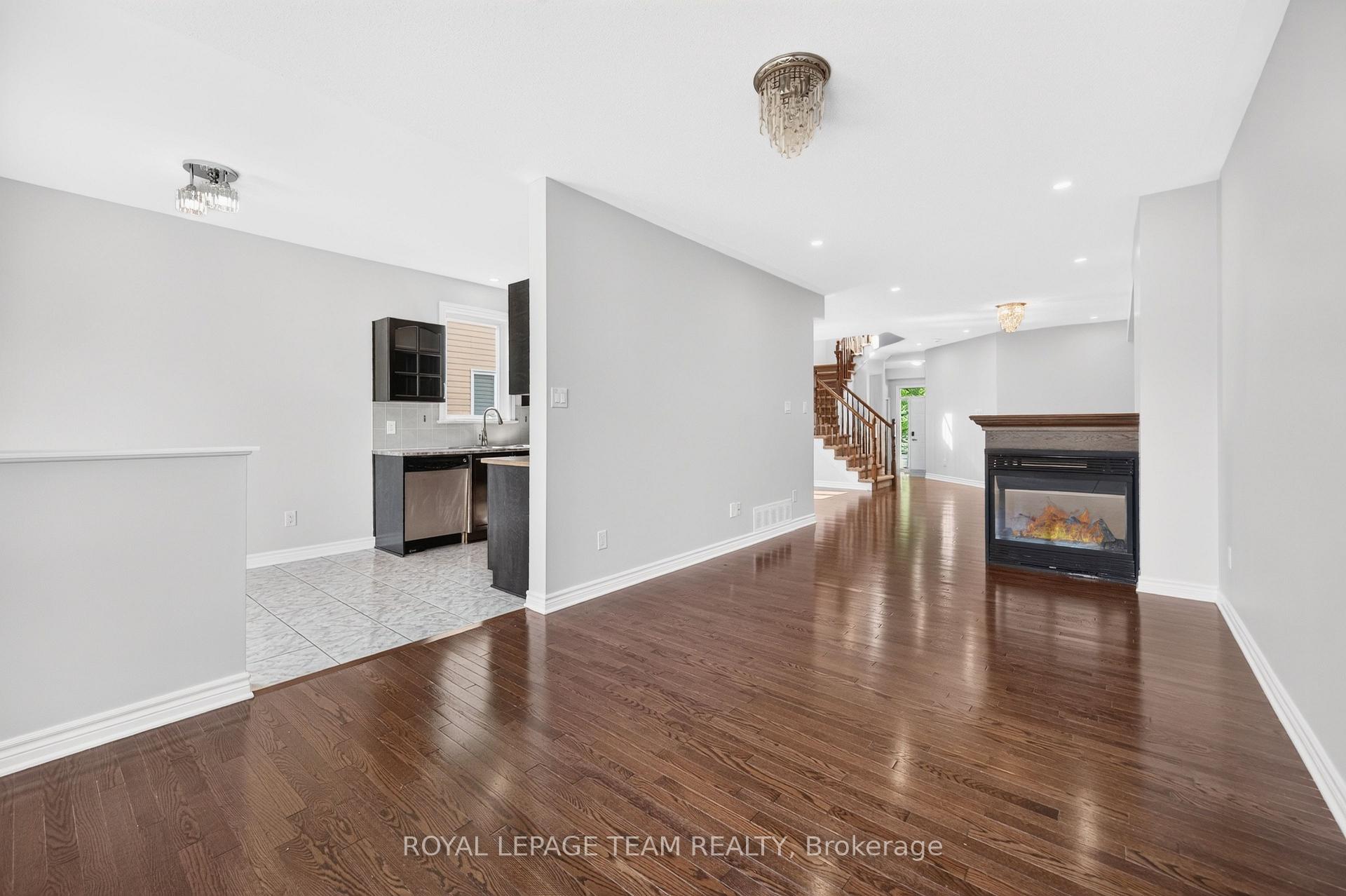 Photo 12 of 686 White Alder Avenue, Ottawa, Blossom Park/Kemp Park/Findlay Creek — HOMEH