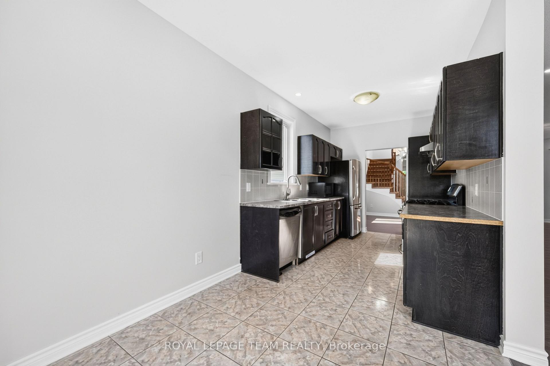 Photo 13 of 686 White Alder Avenue, Ottawa, Blossom Park/Kemp Park/Findlay Creek — HOMEH