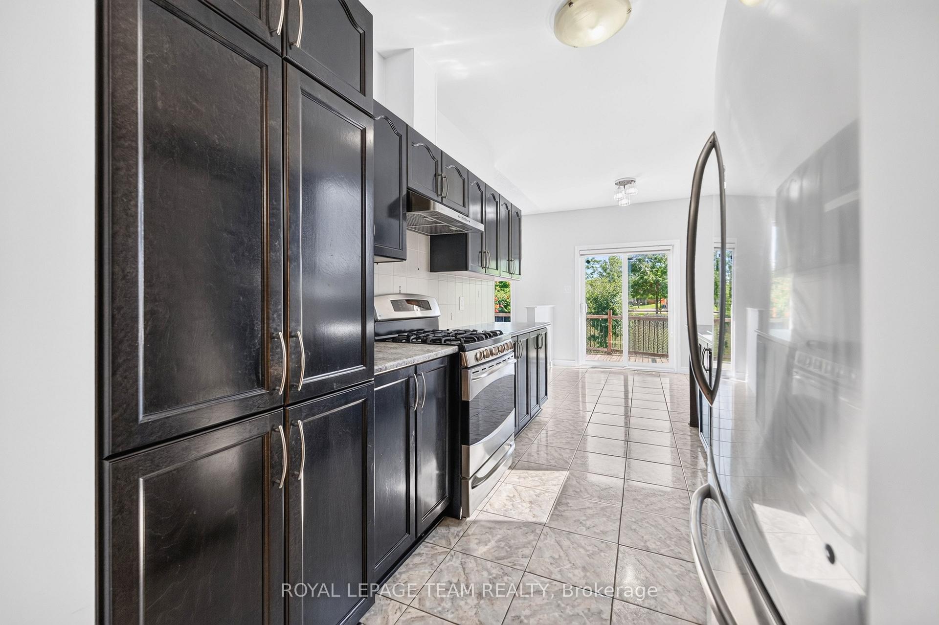 Photo 16 of 686 White Alder Avenue, Ottawa, Blossom Park/Kemp Park/Findlay Creek — HOMEH