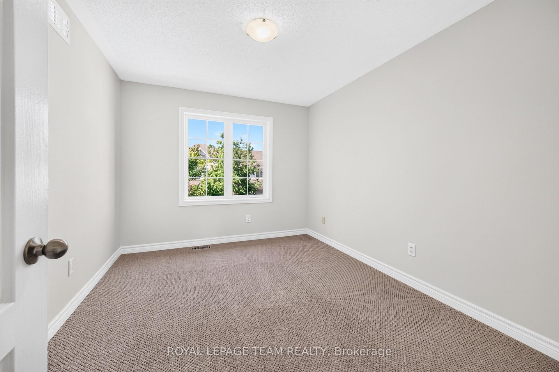 Photo 20 of 686 White Alder Avenue, Ottawa, Blossom Park/Kemp Park/Findlay Creek — HOMEH