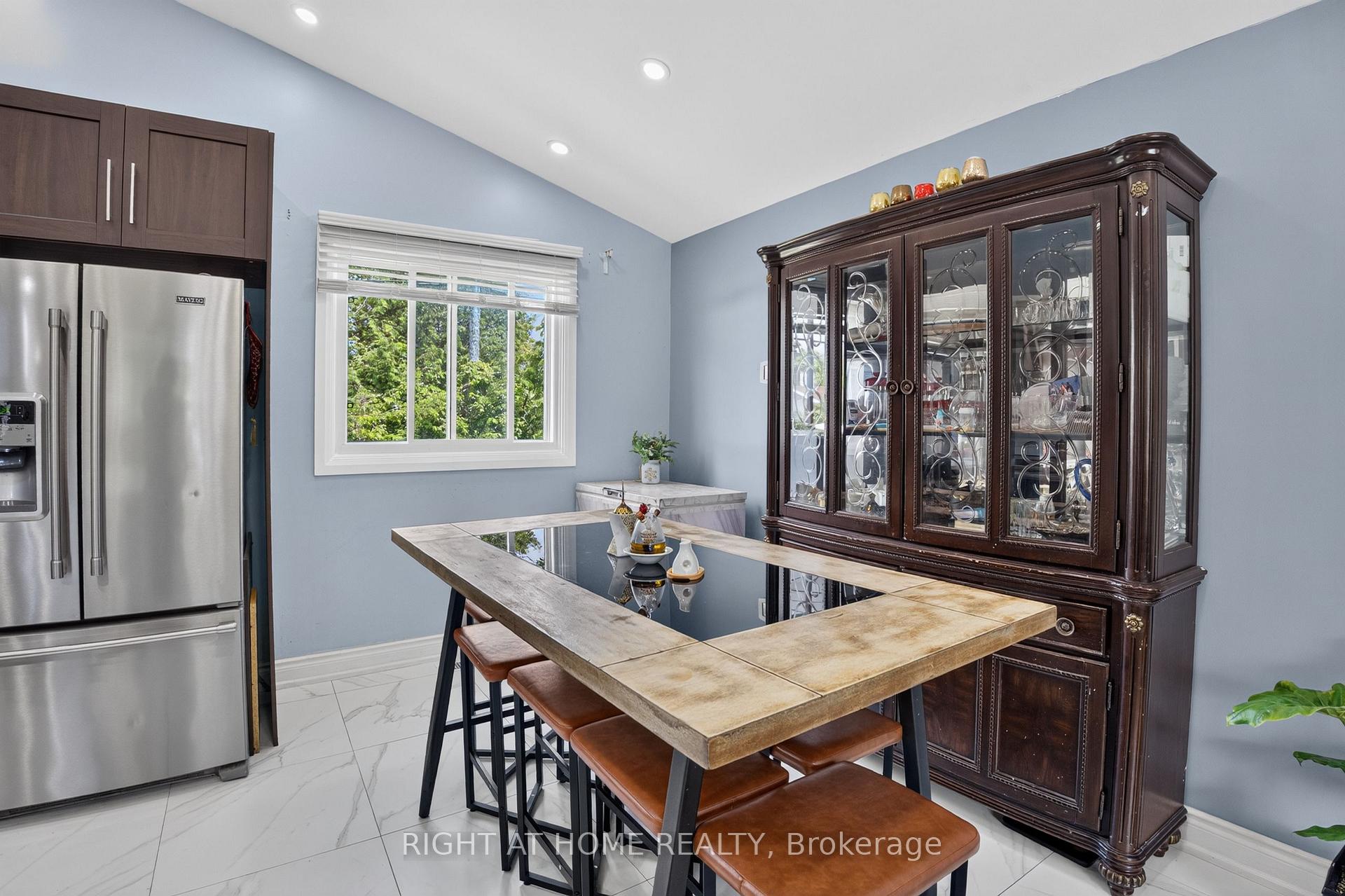 Photo 7 of 1385 Chartrand Avenue, Ottawa, Bilberry Creek/Queenswood Heights — HOMEH