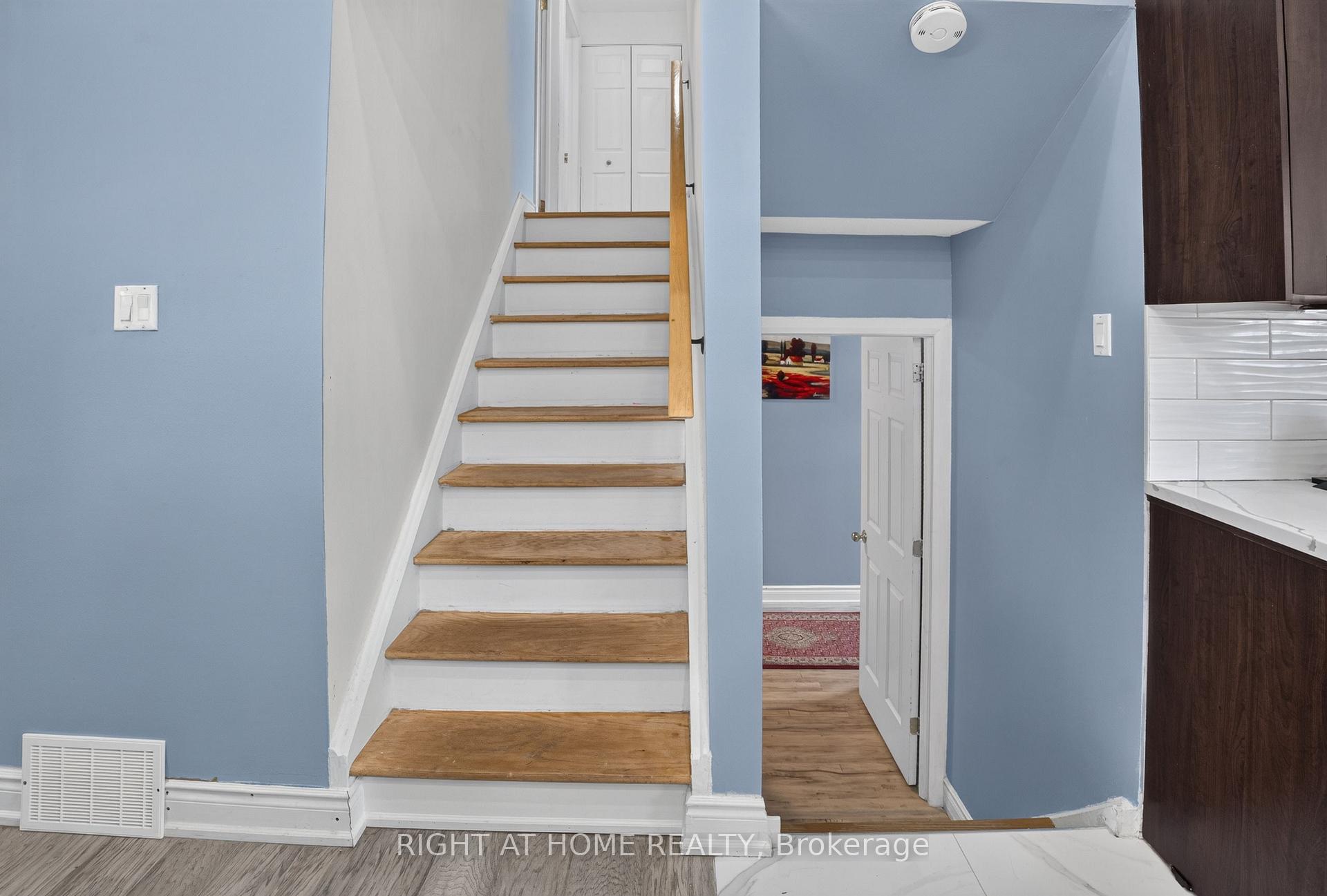 Photo 14 of 1385 Chartrand Avenue, Ottawa, Bilberry Creek/Queenswood Heights — HOMEH