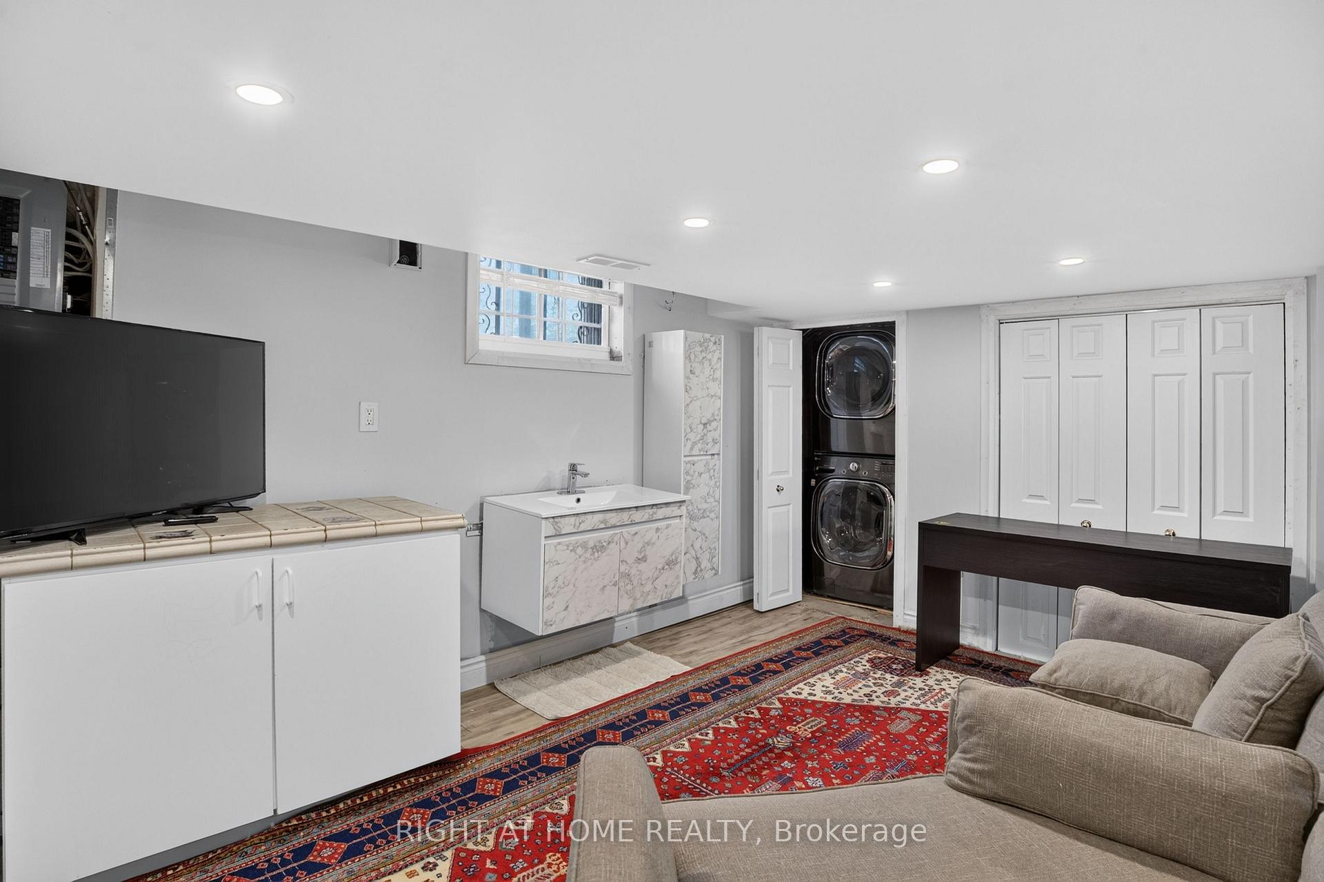 Photo 30 of 1385 Chartrand Avenue, Ottawa, Bilberry Creek/Queenswood Heights — HOMEH
