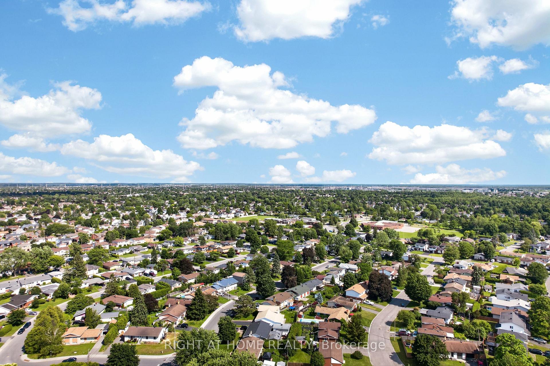 Photo 38 of 1385 Chartrand Avenue, Ottawa, Bilberry Creek/Queenswood Heights — HOMEH