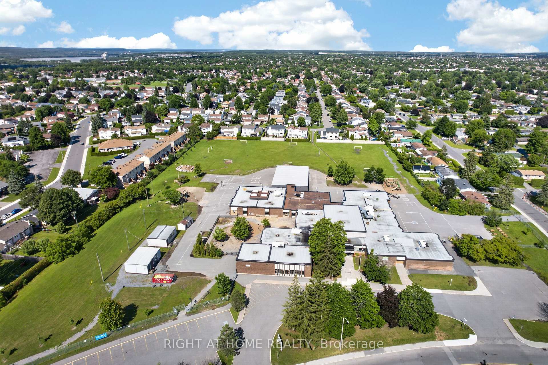 Photo 41 of 1385 Chartrand Avenue, Ottawa, Bilberry Creek/Queenswood Heights — HOMEH