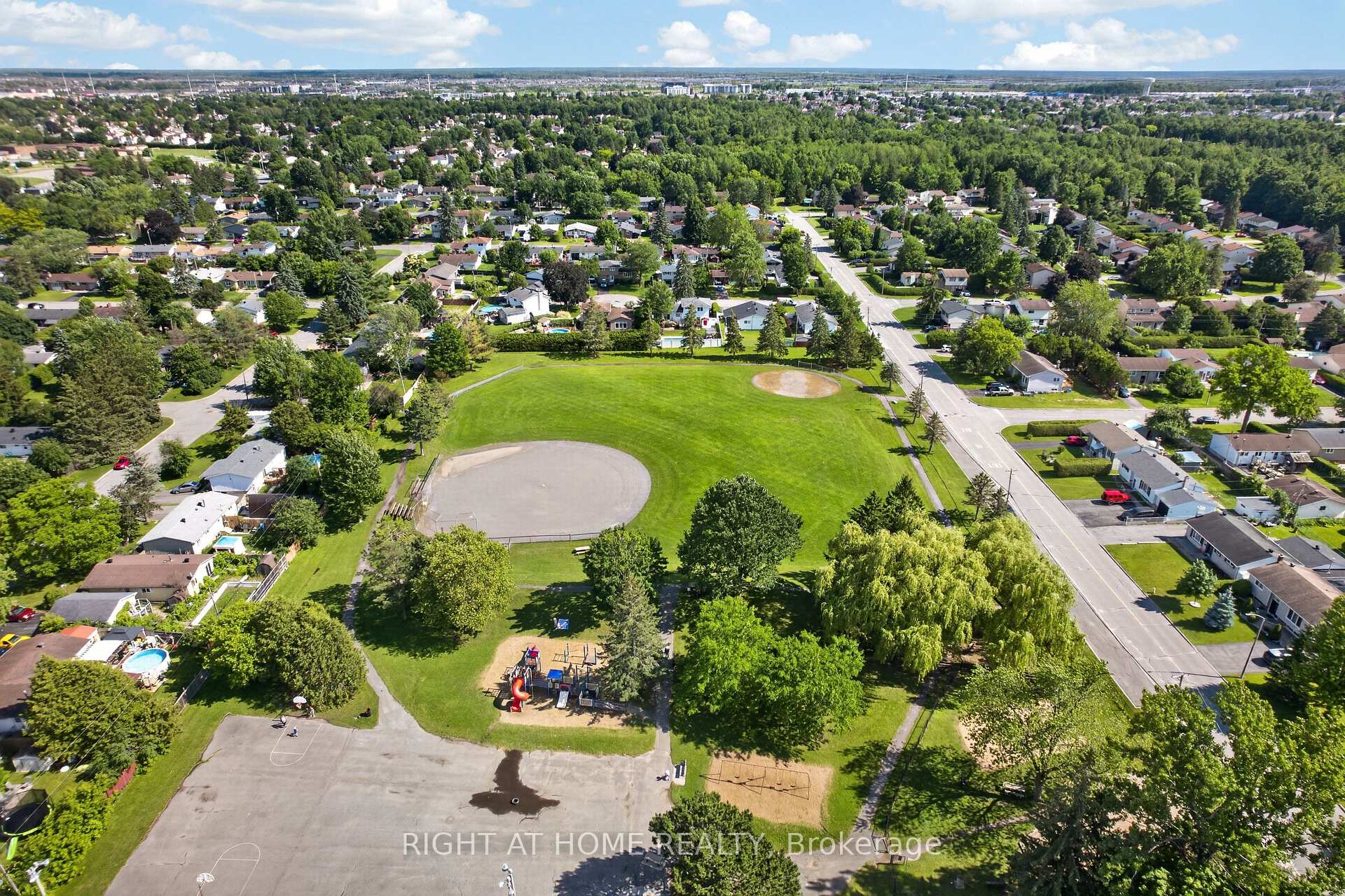 Photo 43 of 1385 Chartrand Avenue, Ottawa, Bilberry Creek/Queenswood Heights — HOMEH
