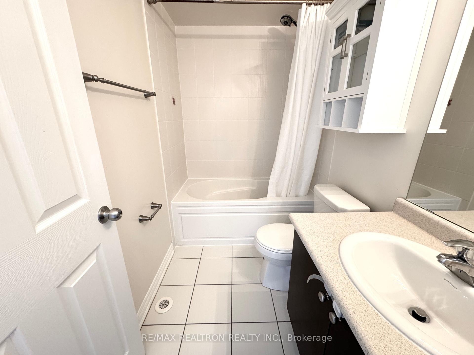 Photo 8 of 316 Delray Drive, Markham, Greensborough — HOMEH