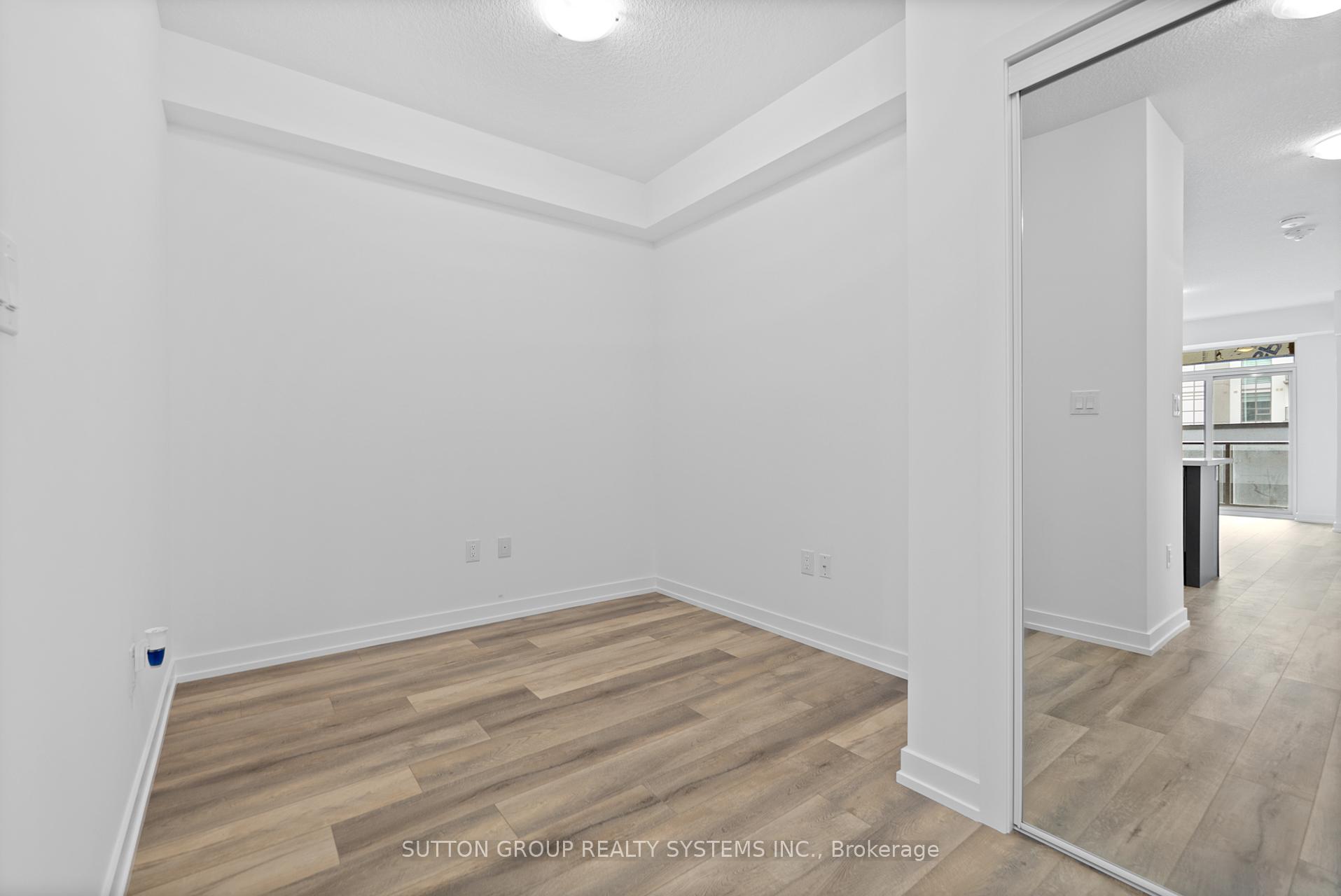 Photo 11 of Unit 617, 470 Dundas Street, Hamilton, Waterdown — HOMEH