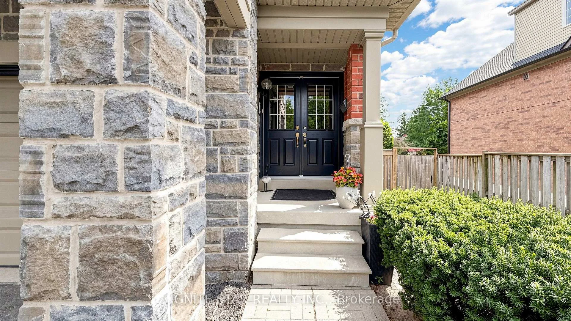 Photo 6 of Unit 21, 2600 Glengarry Road, Mississauga, Erindale — HOMEH