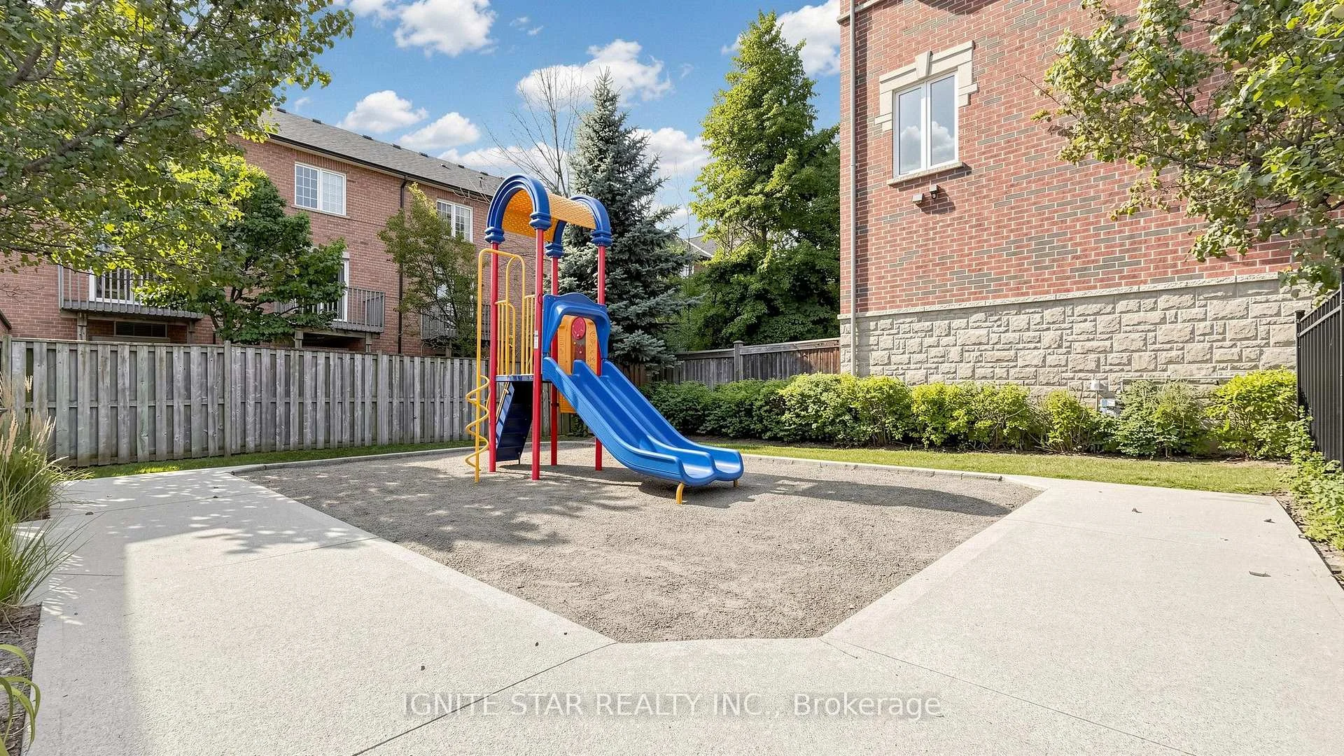 Photo 49 of Unit 21, 2600 Glengarry Road, Mississauga, Erindale — HOMEH