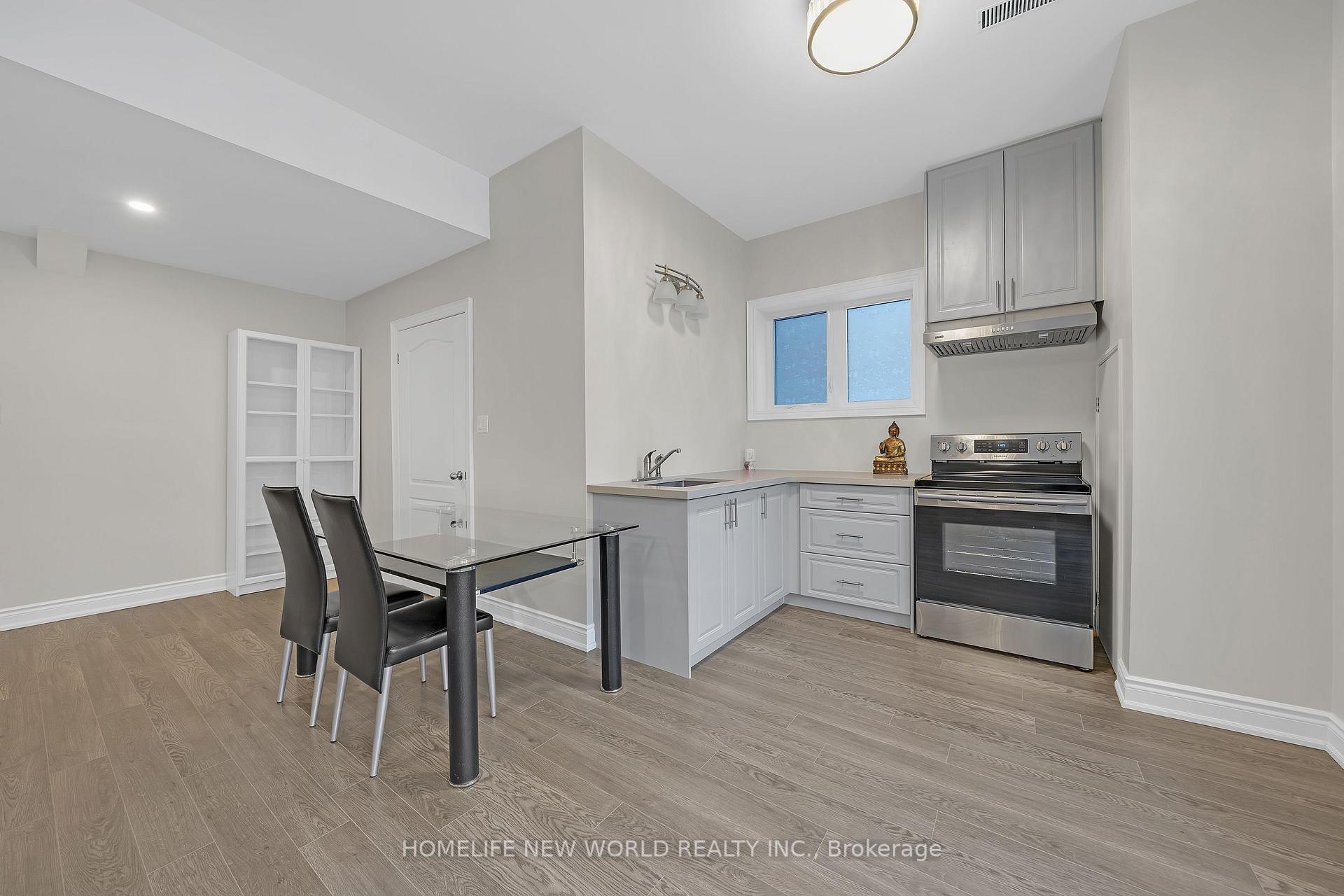 Photo 34 of 10 Stancroft Drive, Richmond Hill, Westbrook — HOMEH