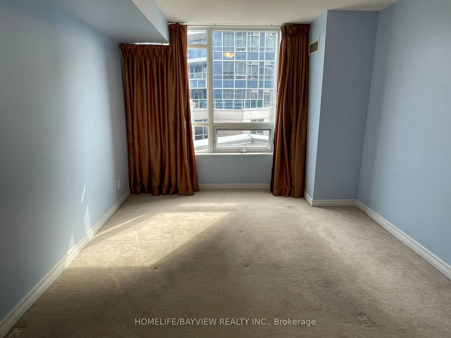Photo 11 of 33 Cox Boulevard, Markham, Unionville — HOMEH