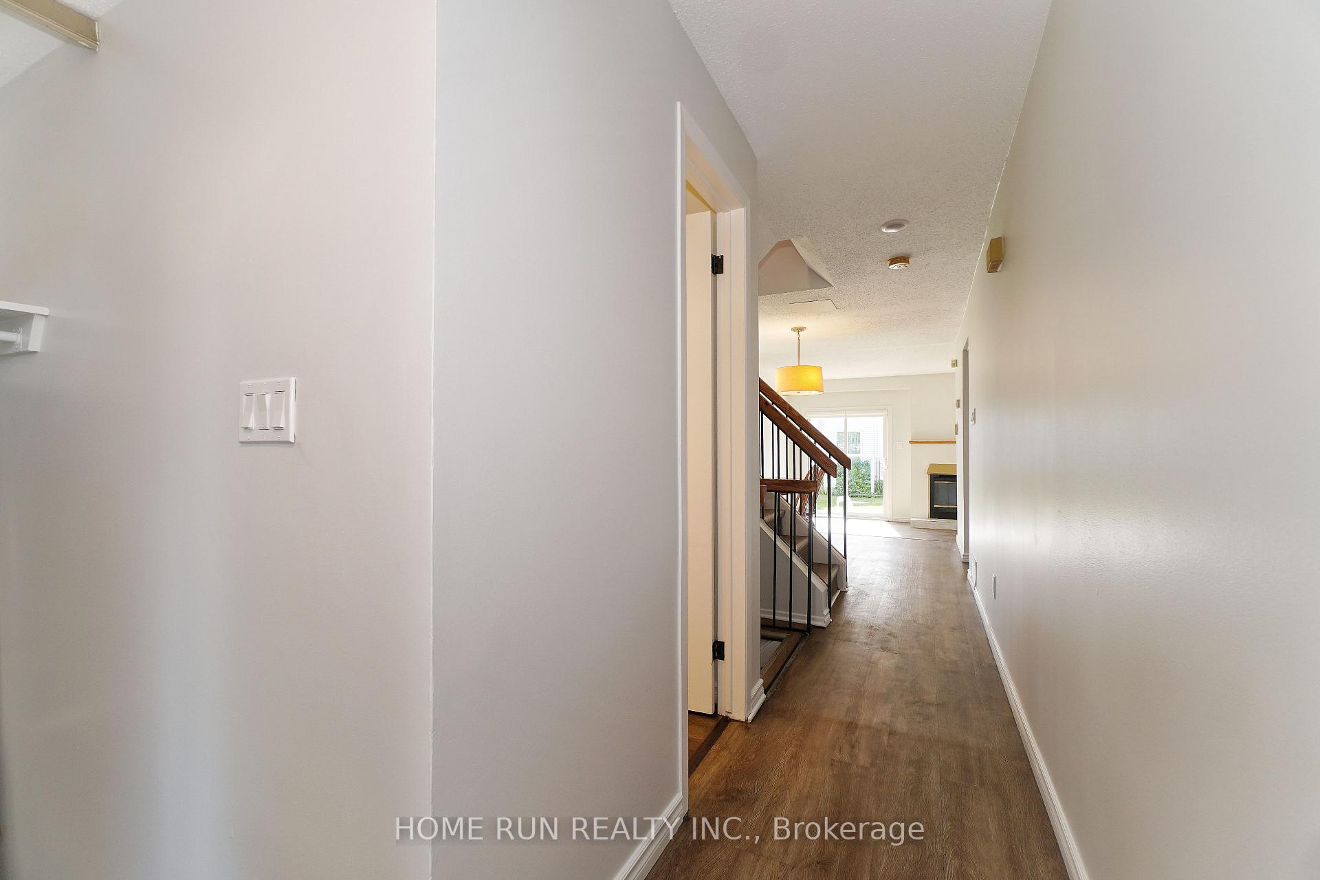 Photo 3 of Unit A, 28 Castlebrook Lane, Ottawa, Centrepointe — HOMEH