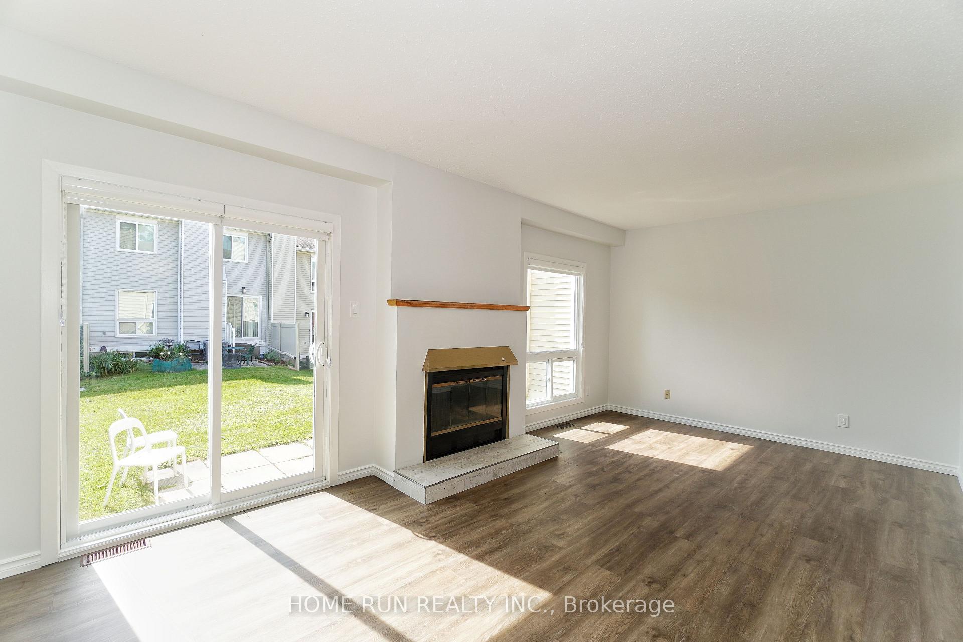 Photo 11 of Unit A, 28 Castlebrook Lane, Ottawa, Centrepointe — HOMEH