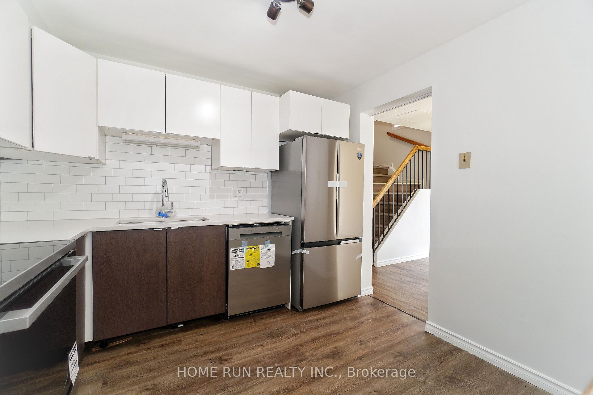 Photo 16 of Unit A, 28 Castlebrook Lane, Ottawa, Centrepointe — HOMEH
