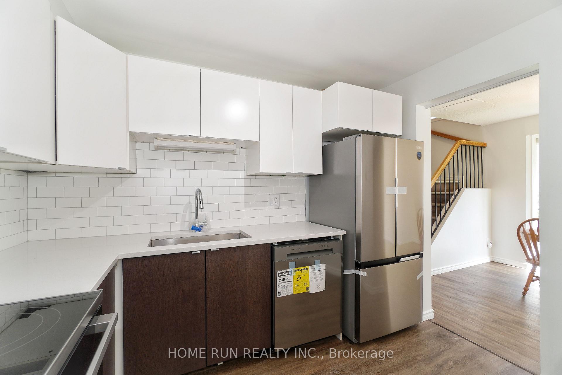 Photo 18 of Unit A, 28 Castlebrook Lane, Ottawa, Centrepointe — HOMEH