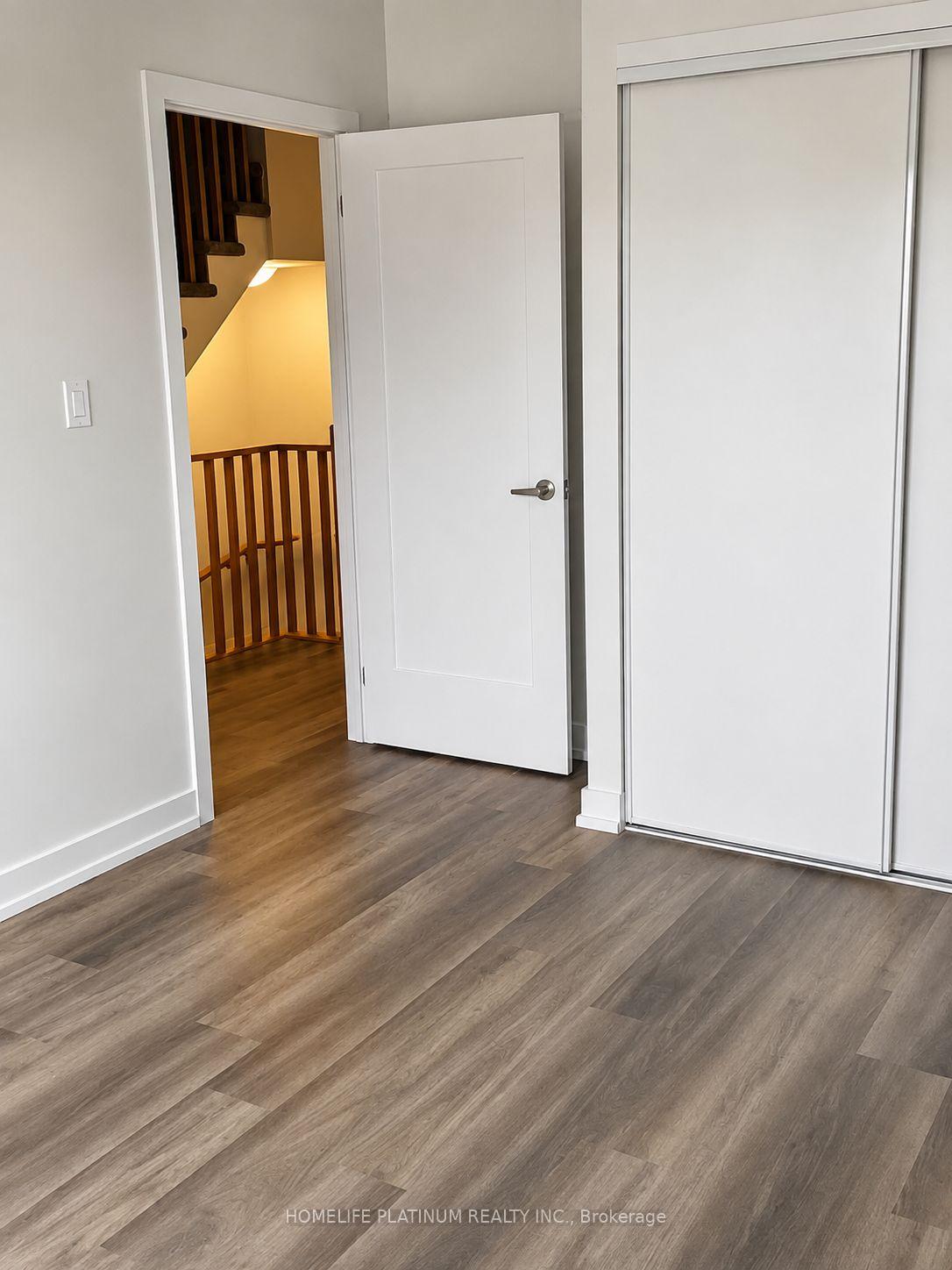 Photo 16 of Unit C6, 10 Palace Street, Kitchener, Laurentian Hills — HOMEH